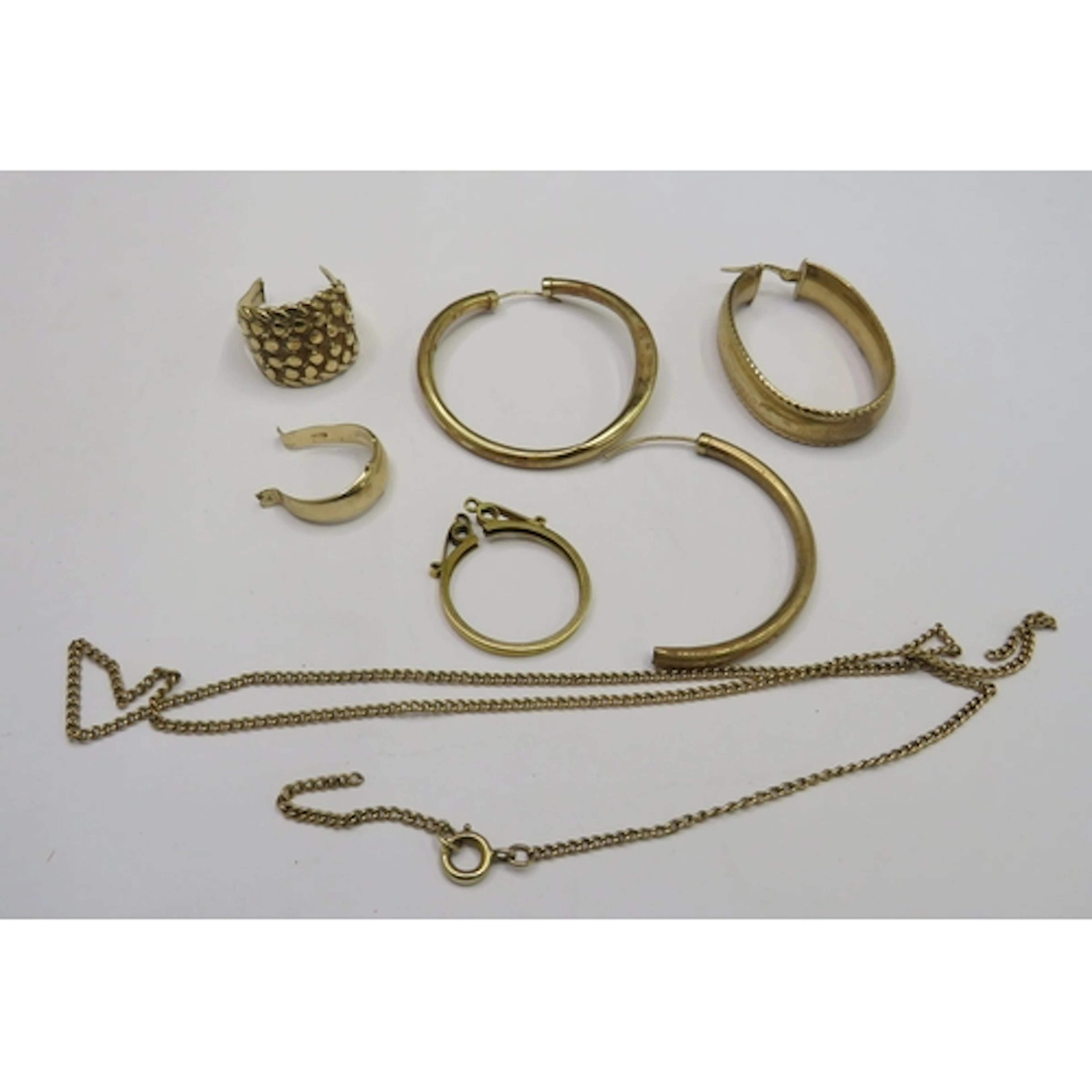 9ct Gold Damaged Jewellery incl. wheat sheath ring, earrings...