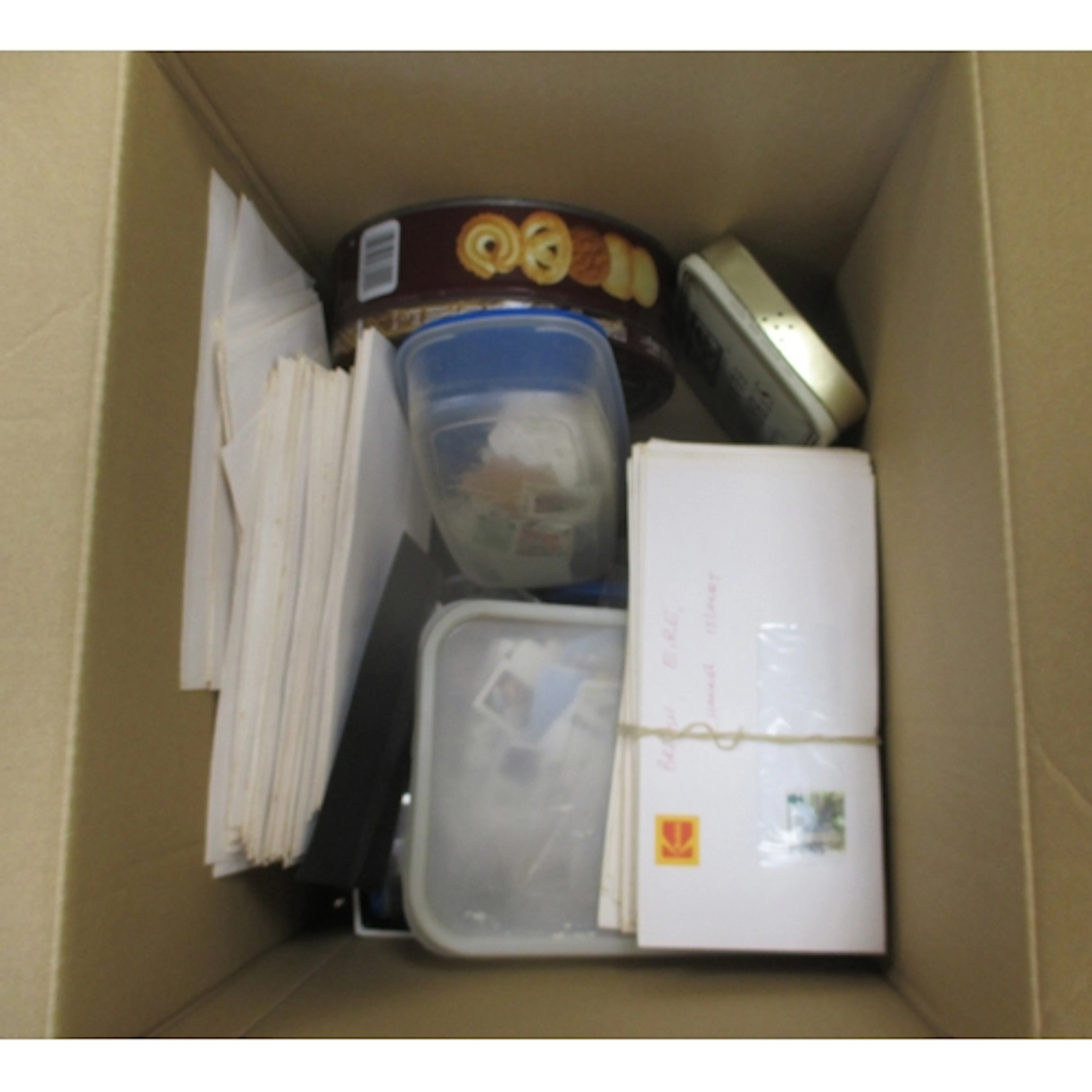 Large accumulation of generally good - very good cigarette c...