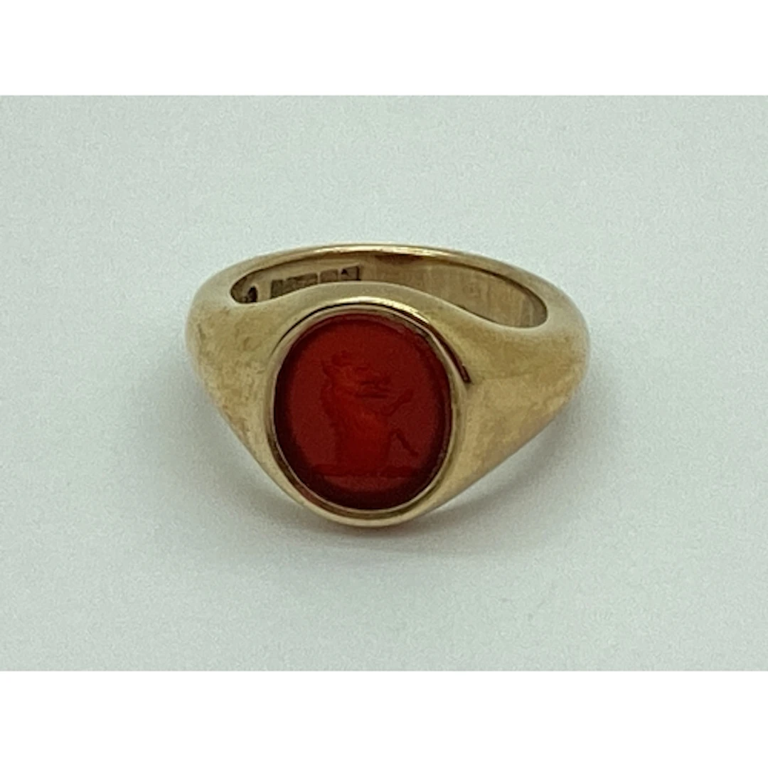 A 9ct Gold Hardstone Inset Signet Ring, rubover oval set (cr...
