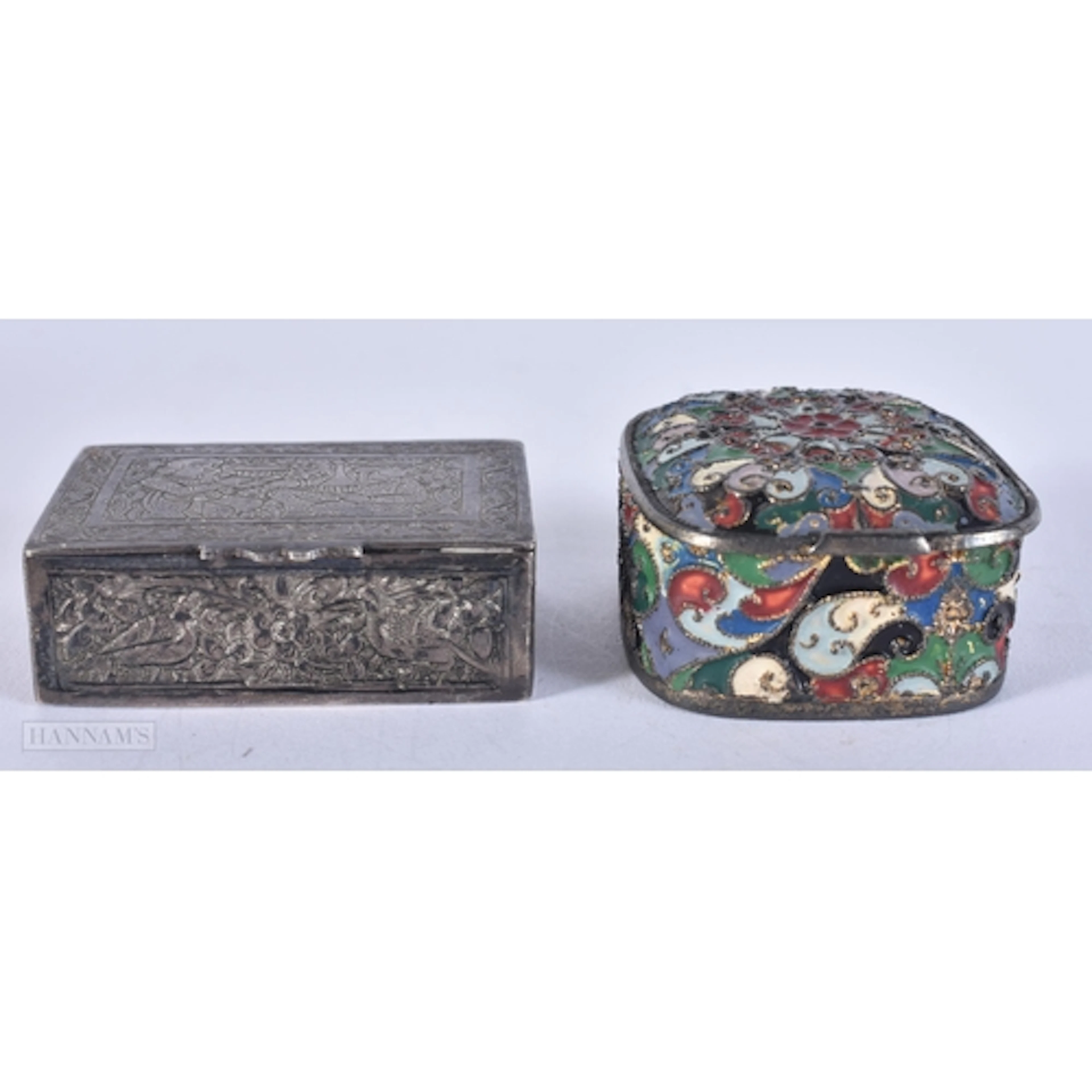 TWO ANTIQUE ISLAMIC PERSIAN SILVER BOXES. 78.7 grams.4.5 cm ...