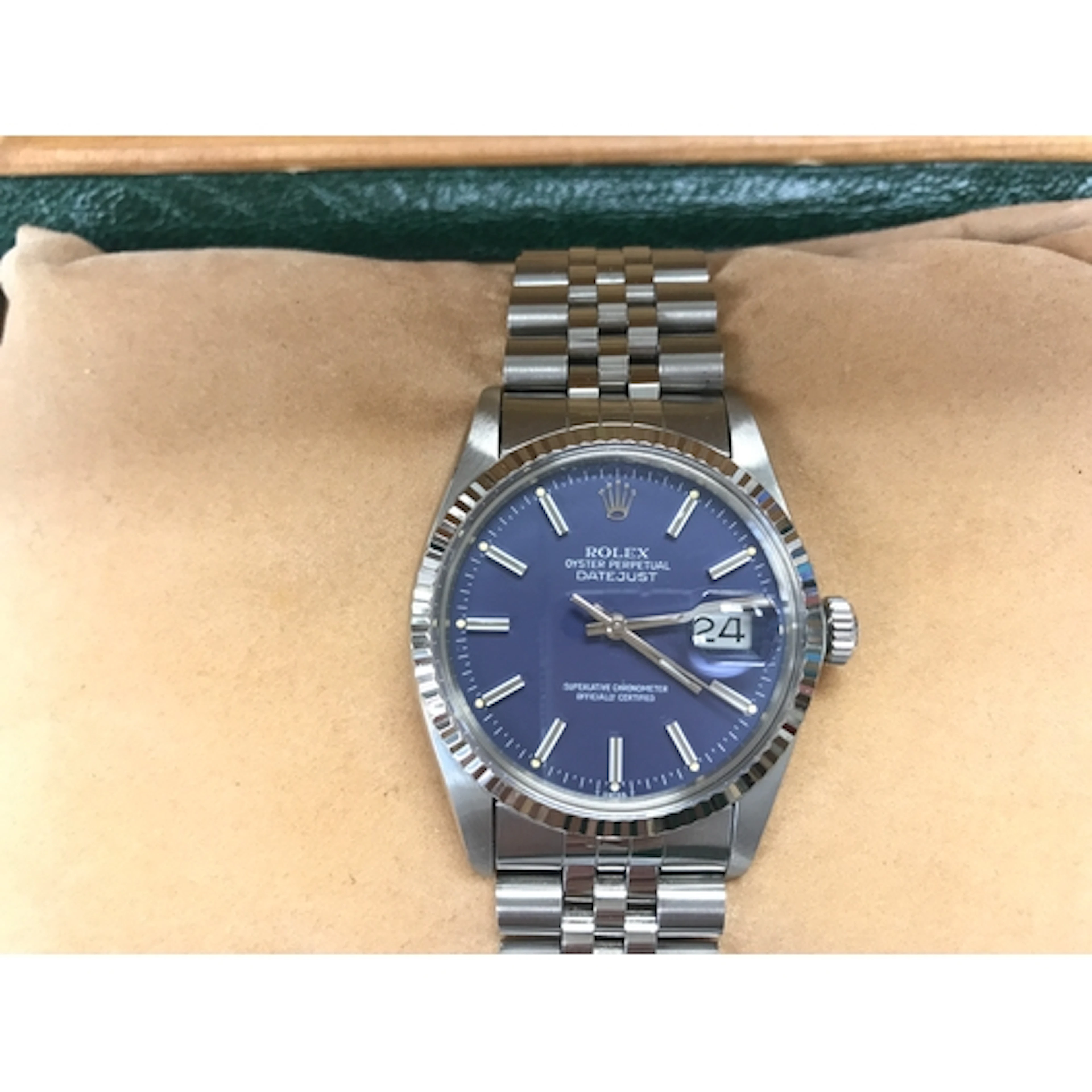 Rolex Oyster Perpetual Datejust 36mm blue dial, fluted bezel...