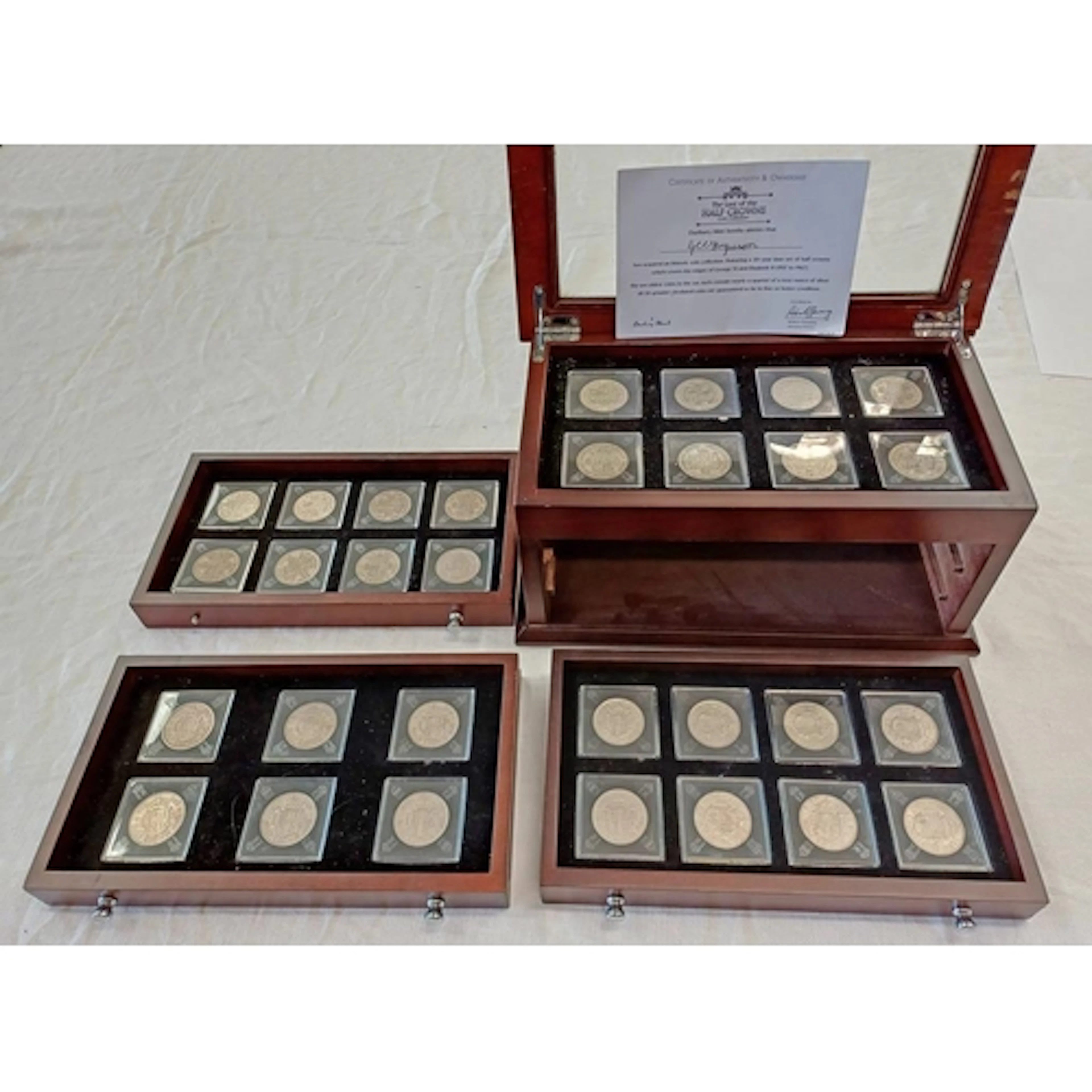 DANBURY MINT THE LAST OF THE HALF CROWNS COIN COLLECTION, 30...