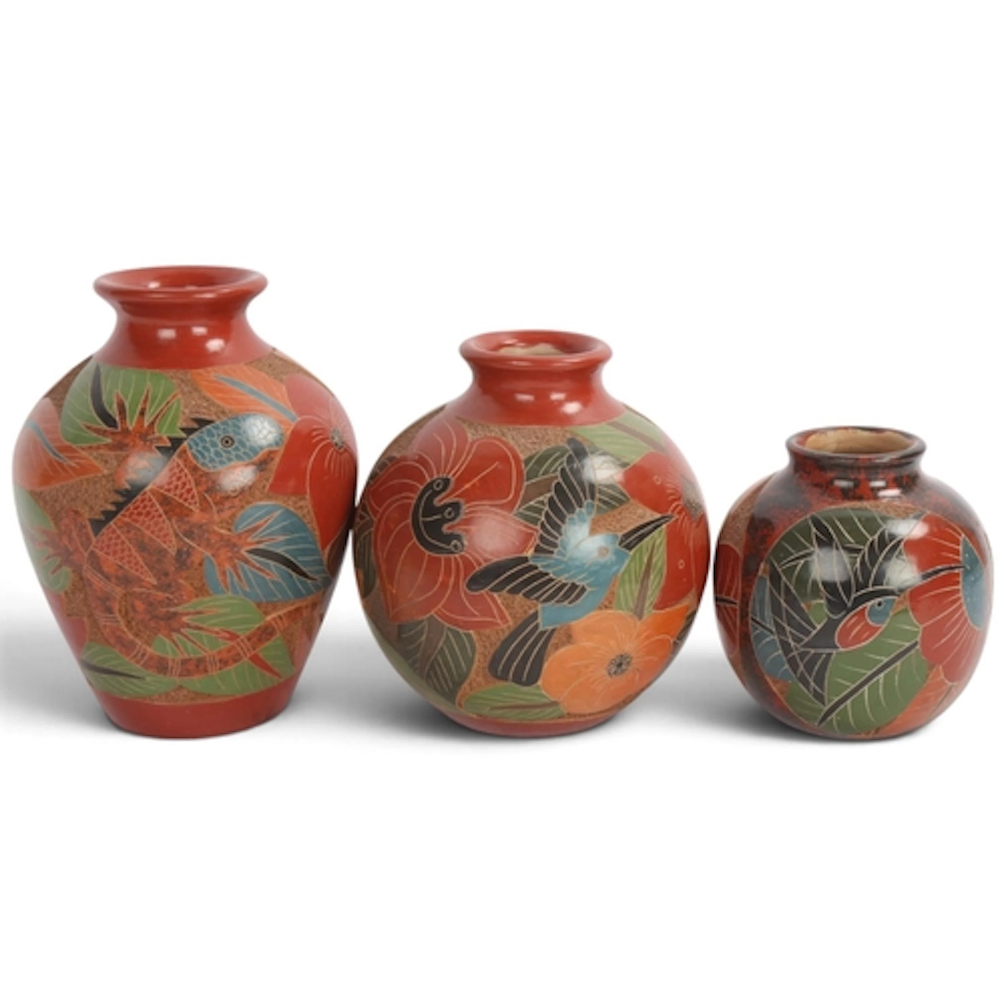 Three Nicaraguan earthenware vases with sgraffito decoration...