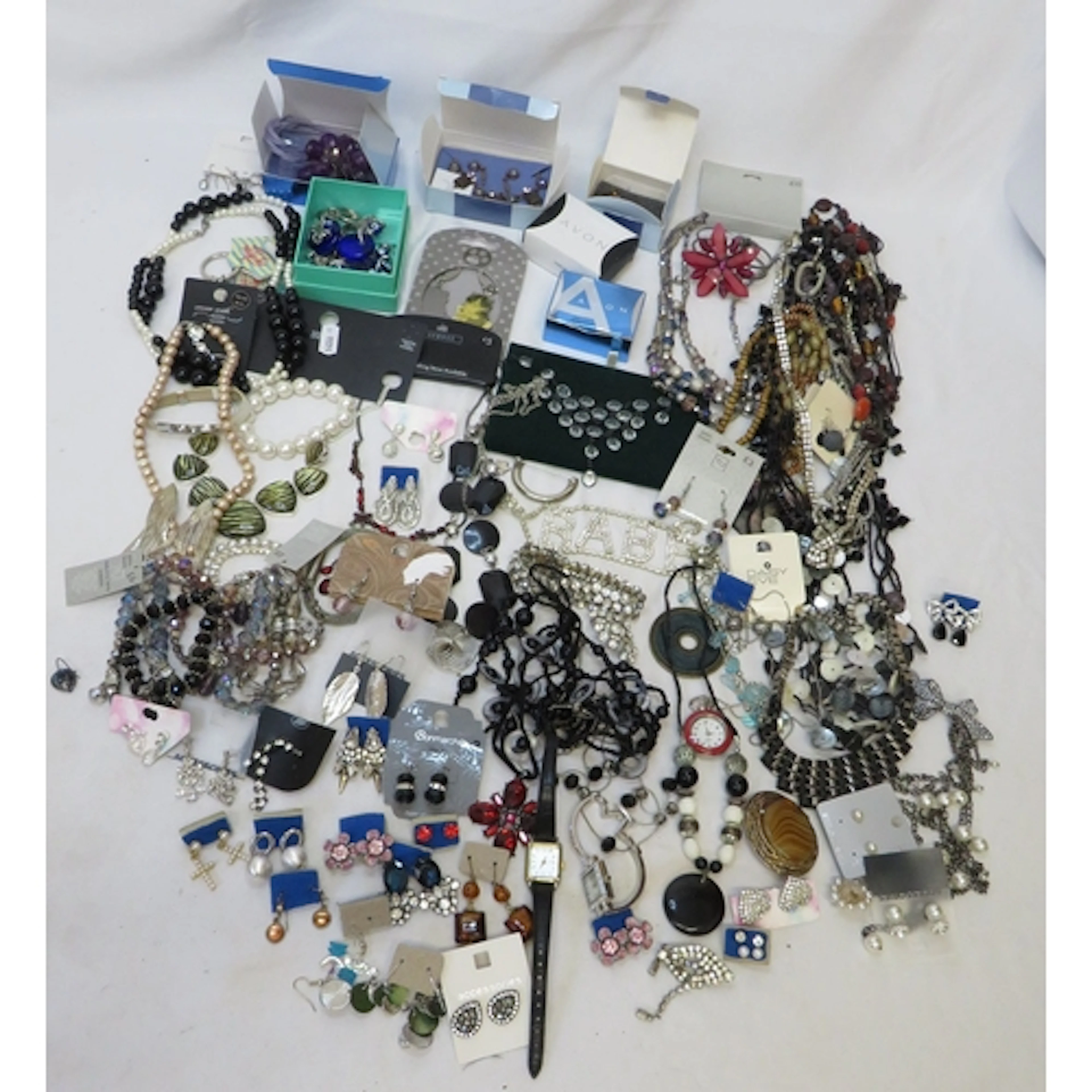 Contemporary Costume Jewellery incl. carded & boxed Avon, as...