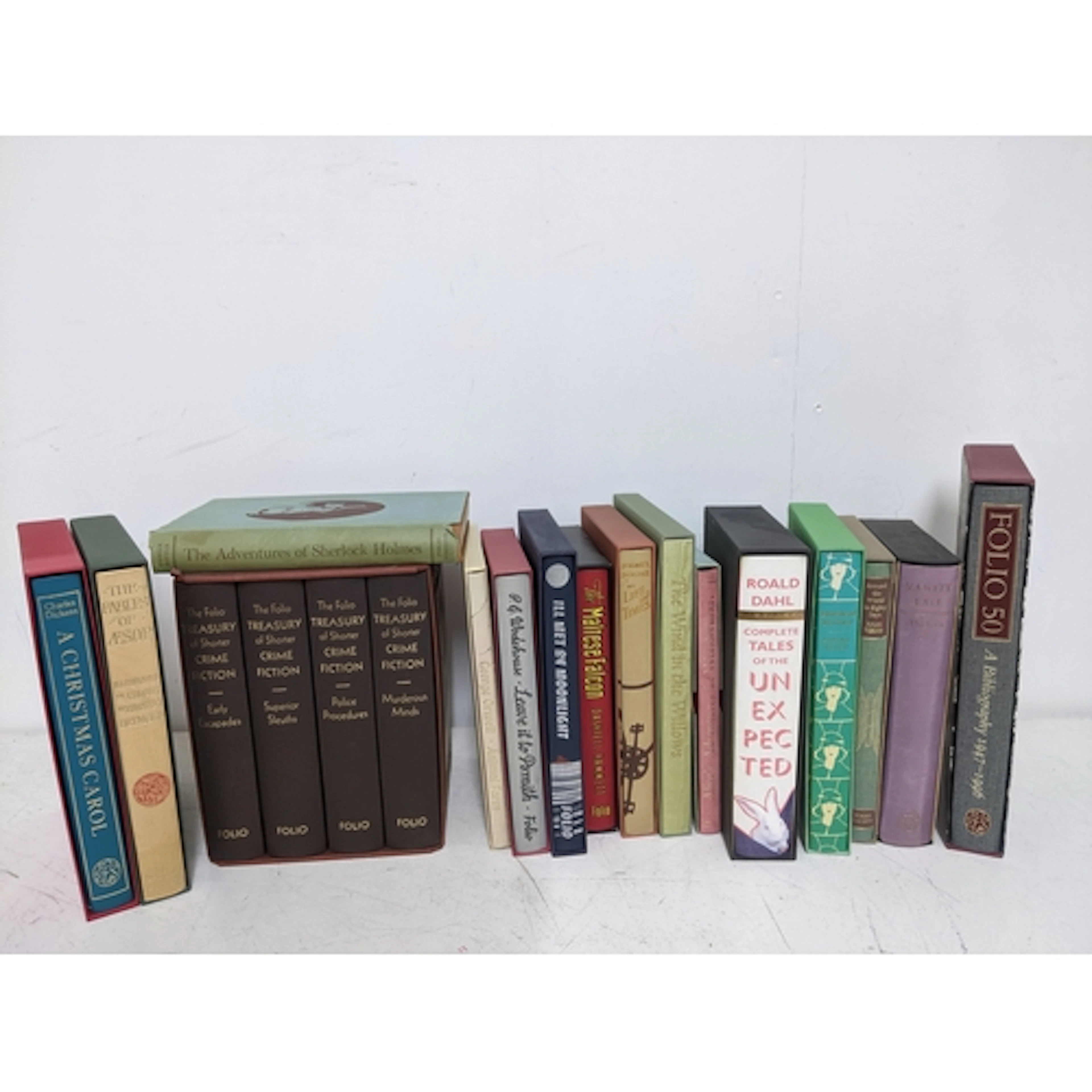A group of Folio Society books of classic novels and stories...