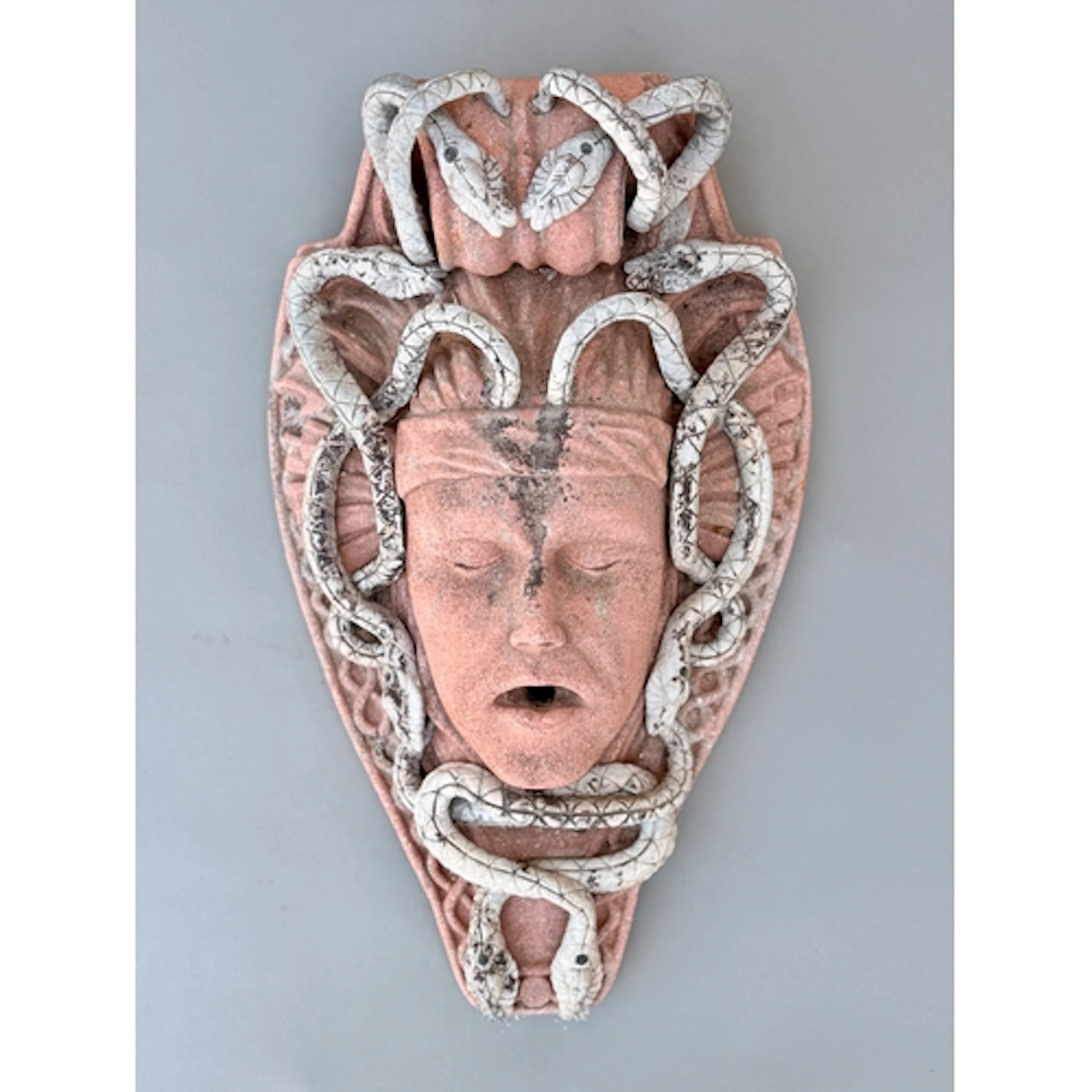 An impressive 19th century style Tudor Gate Medusa head gard...