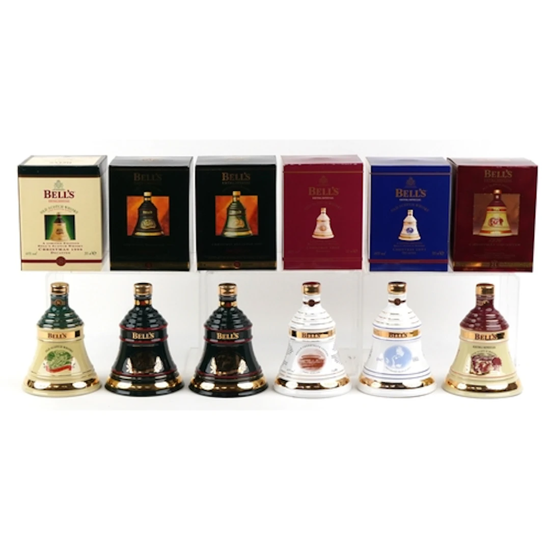 Six Bell's Extra Special Christmas Limited Edition whisky de...