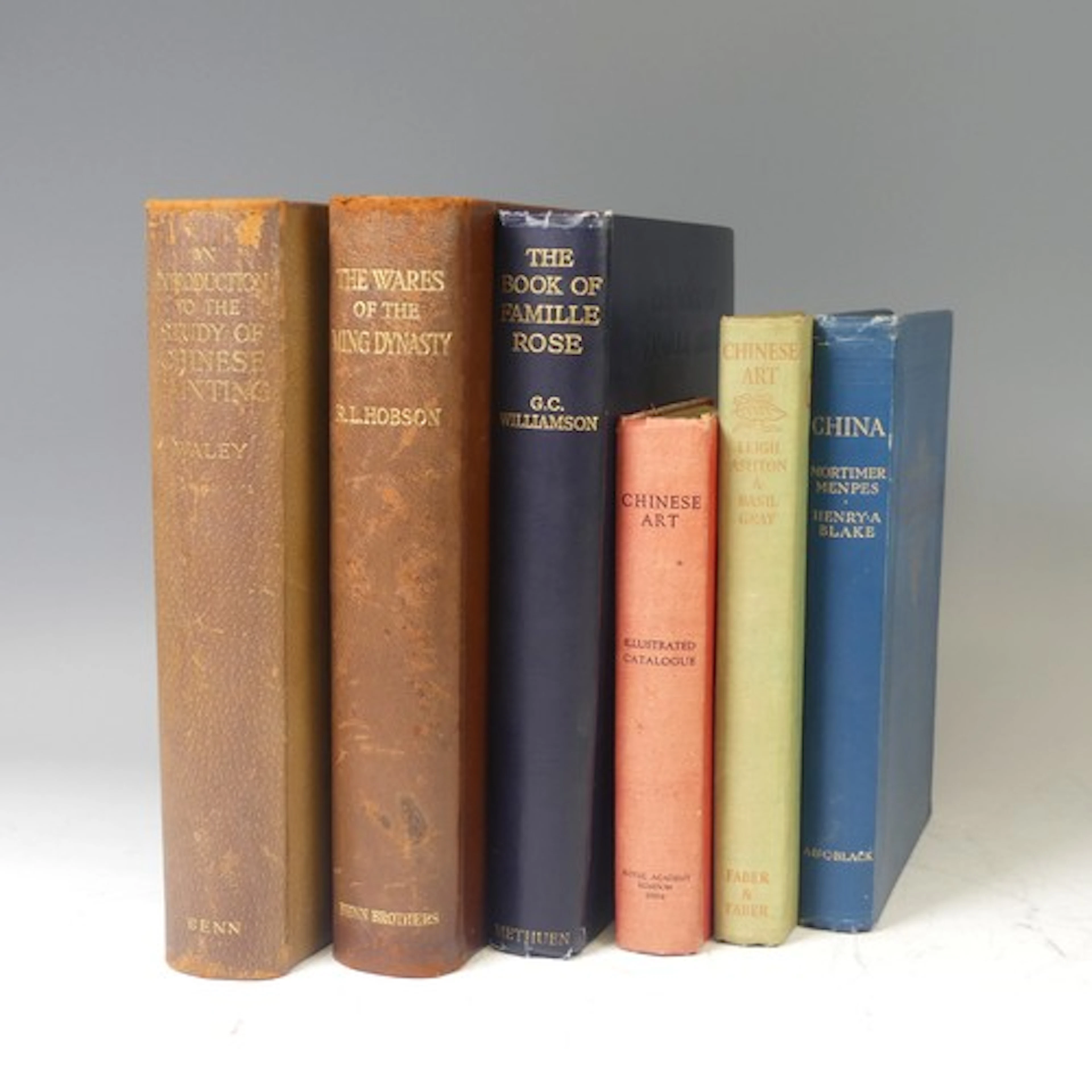 Hobson (R.L); 'The Wares of The Ming Dynasty', published Ben...