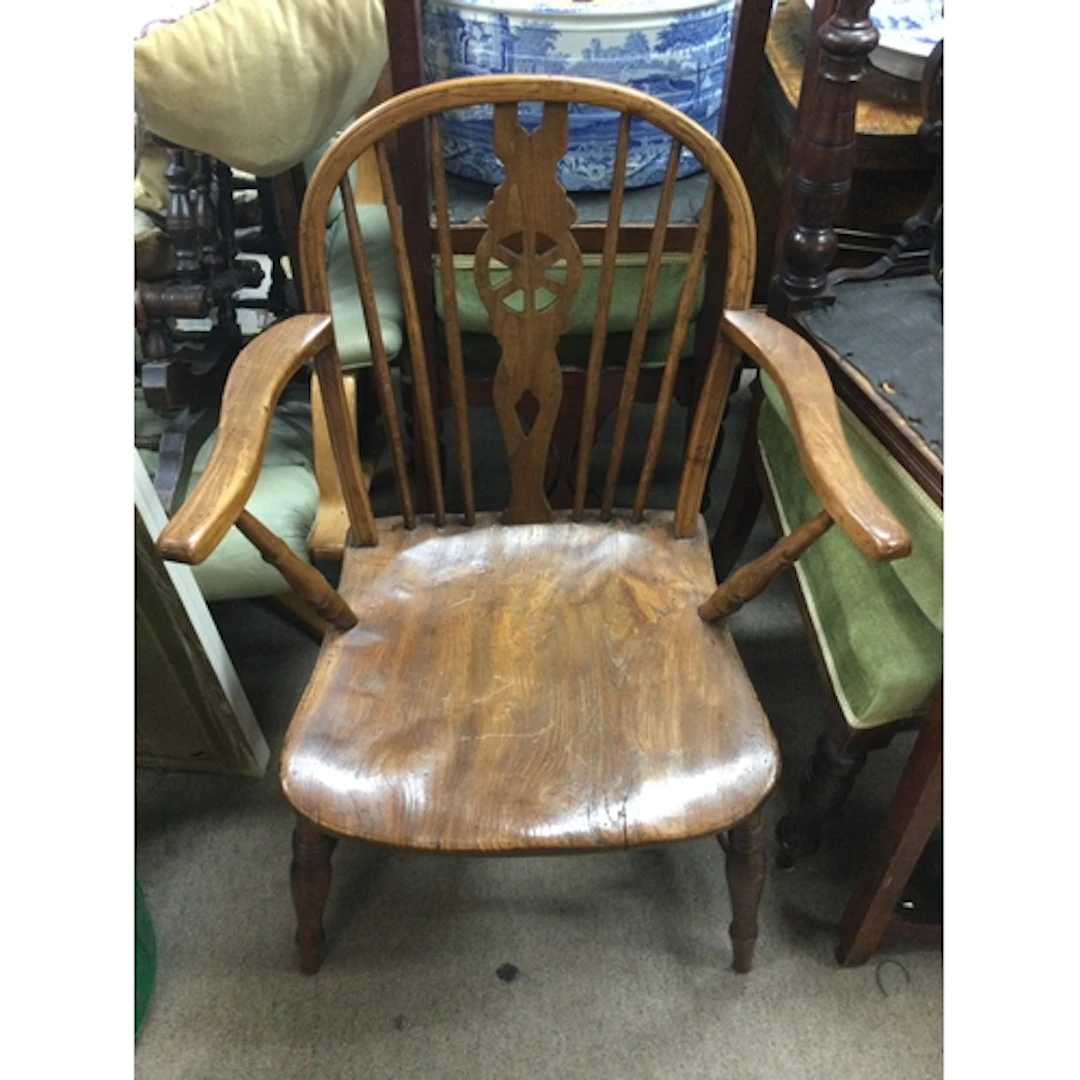 An elm chair 85cm tall, 57cm wide , 46cm wide NO RESERVE