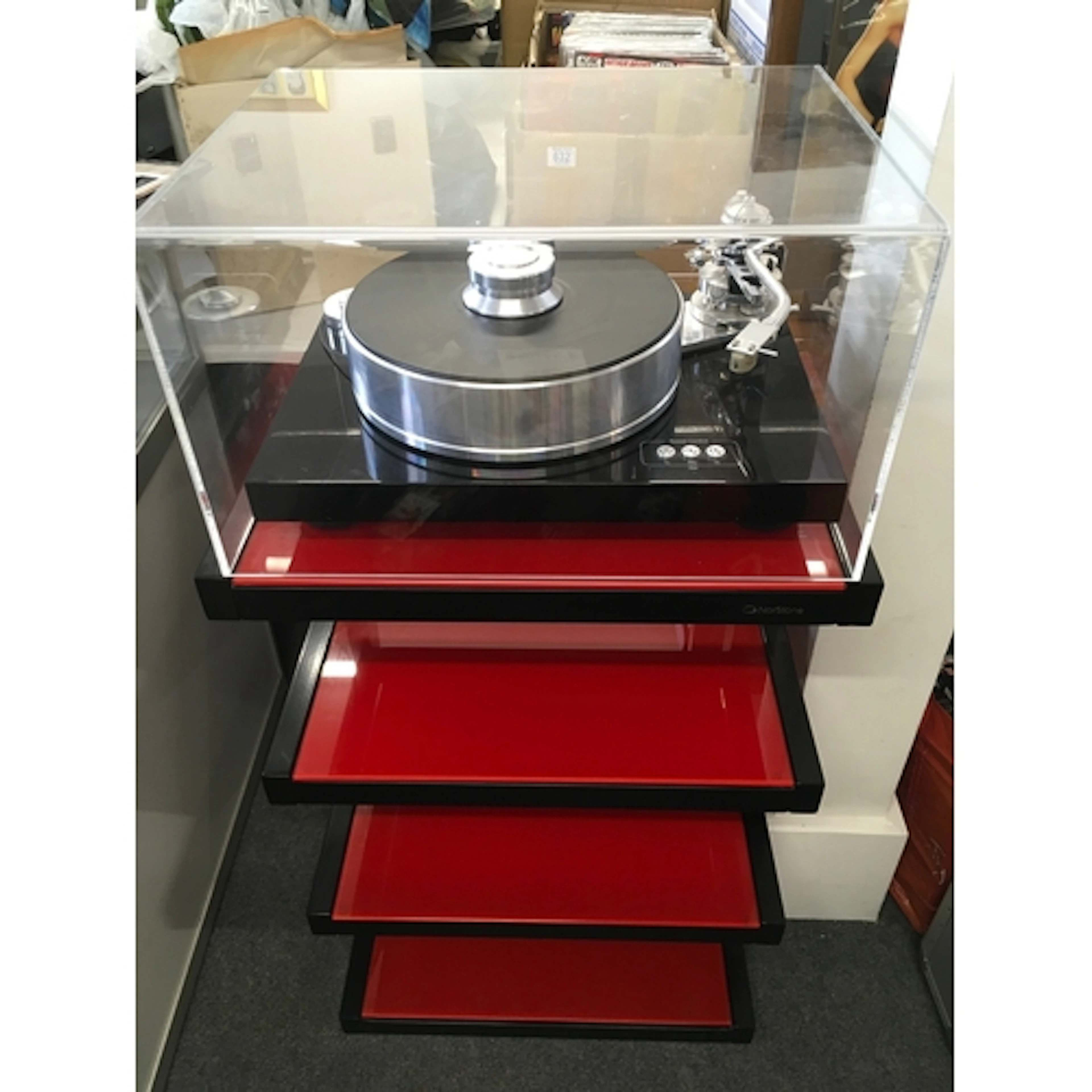 A Pro Ject Signature 10 high end turntable fitted with a Gol...