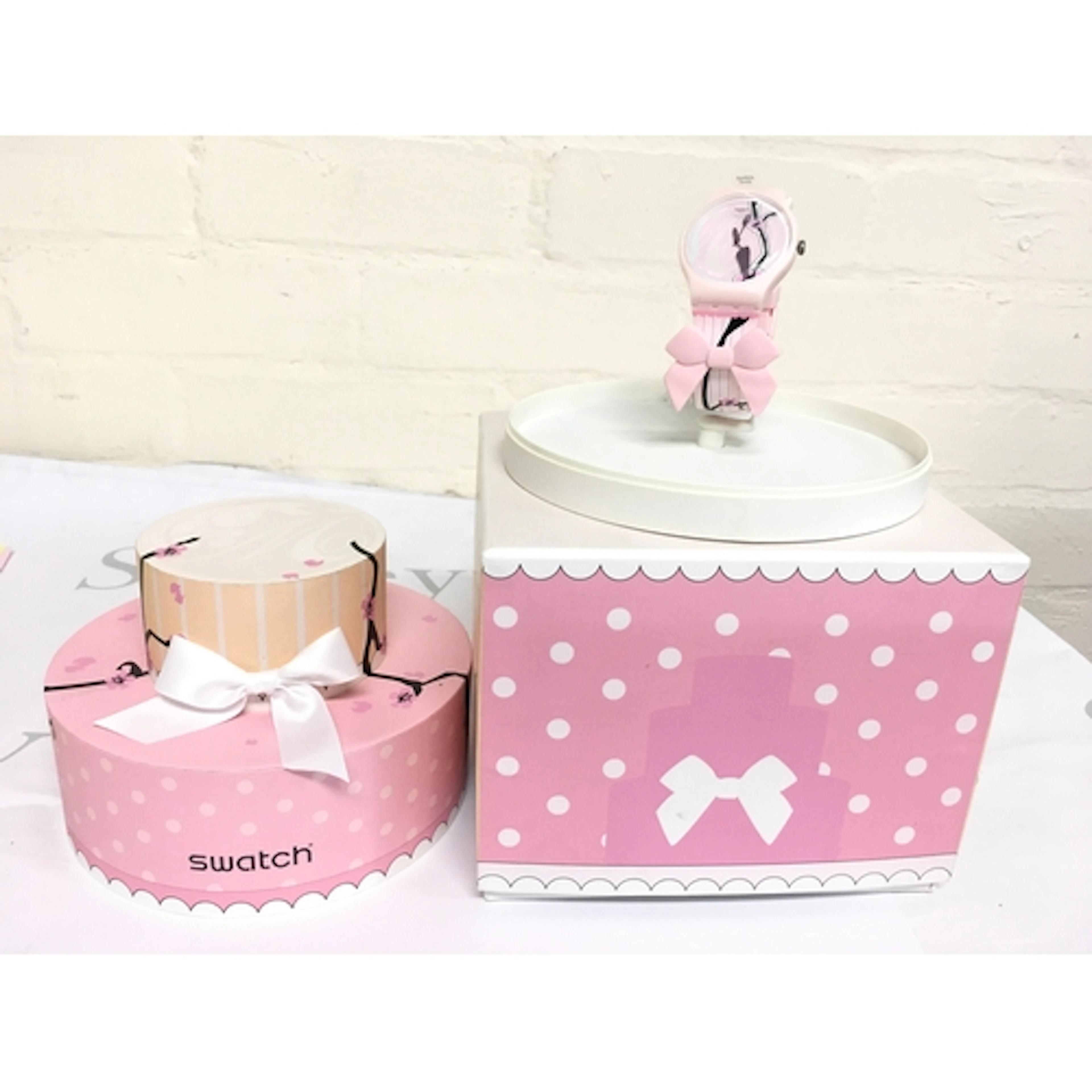 Swatch "Dreamcake" Special Edition (Model SUOZ173), which wa...