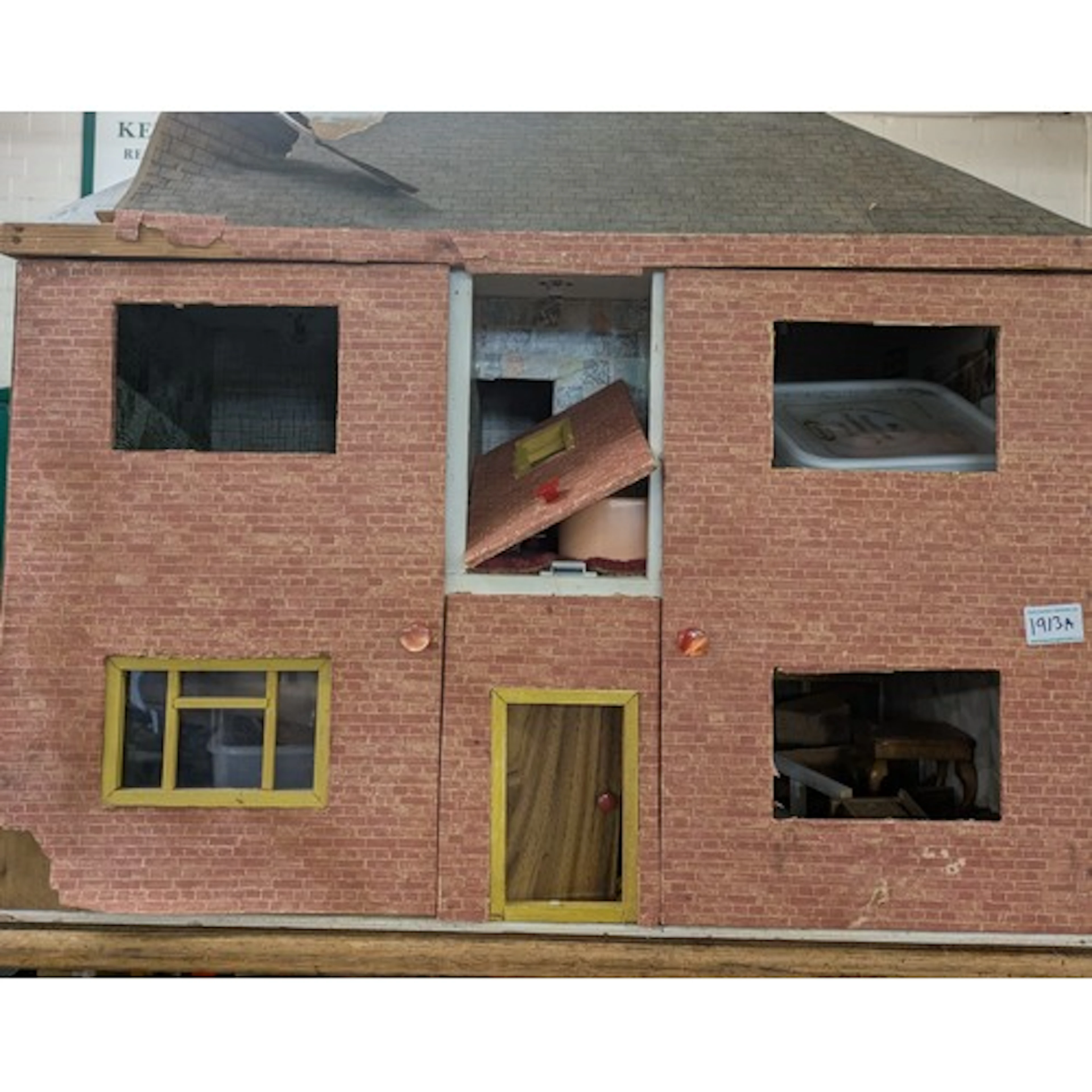 Large Vintage Dolls House, metal windows, 5 rooms, some cont...