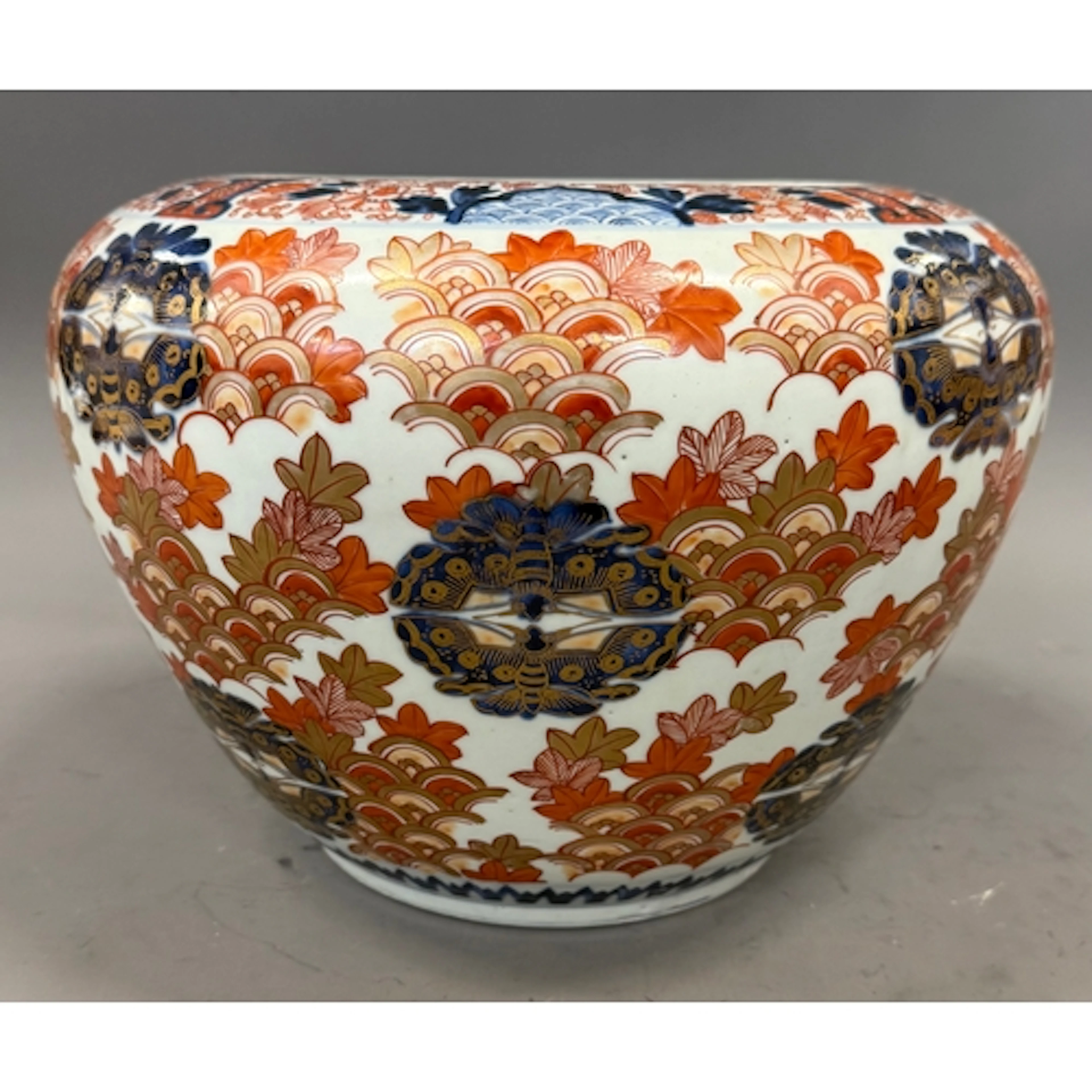 Late 19th / early 20th century large Japanese Imari porcelai...