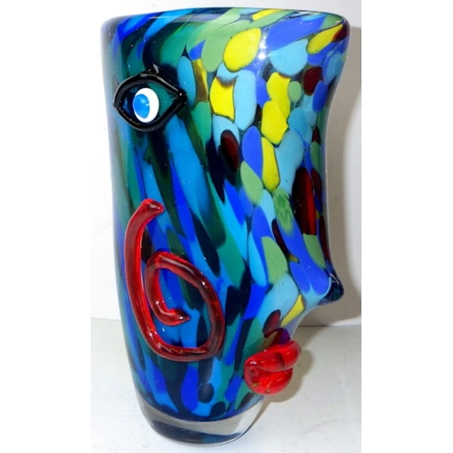 A Picasso style glass 'face' vase, 25cm tall