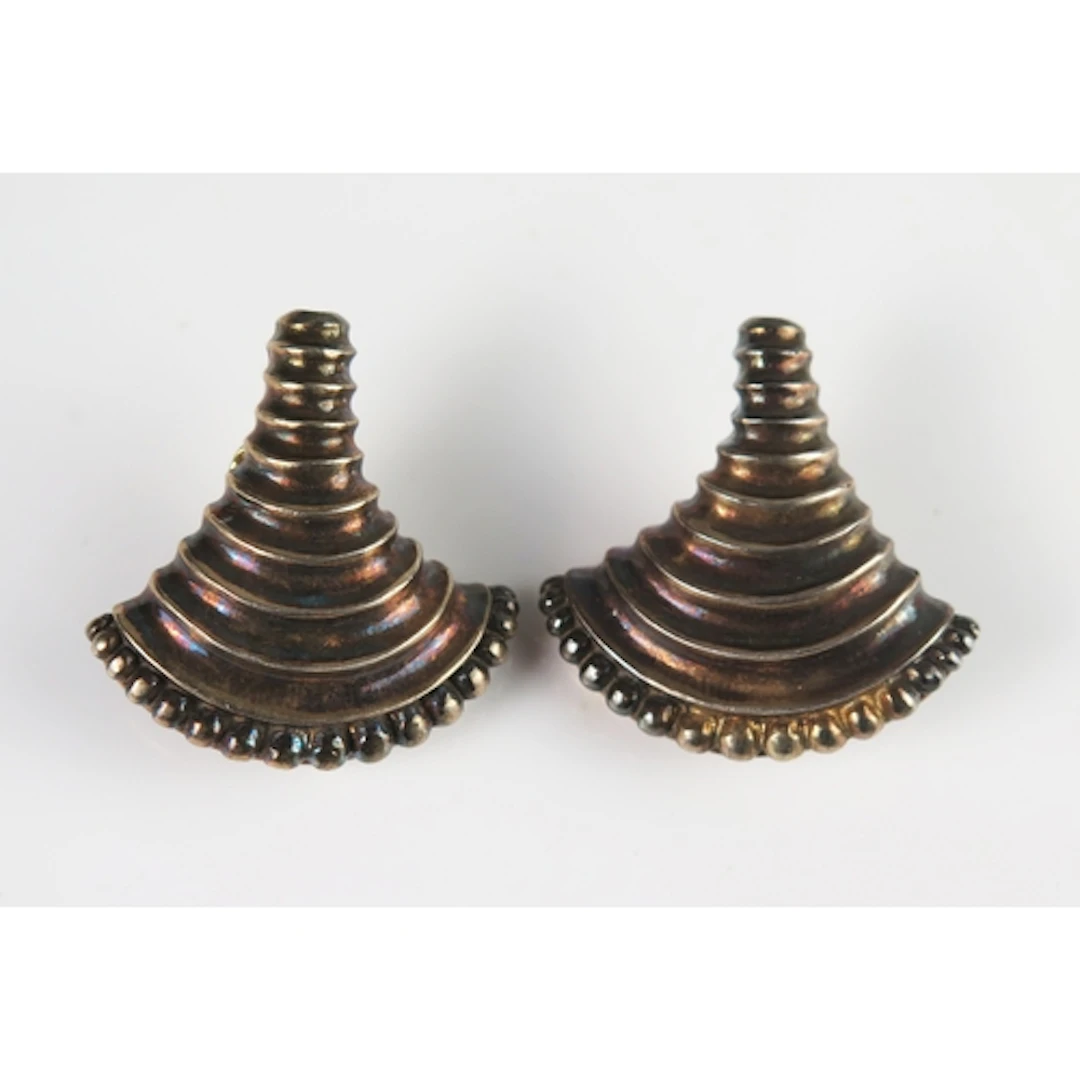 A pair of .950 silver gilt clip on earrings, 36.6c36.8mm, 26...