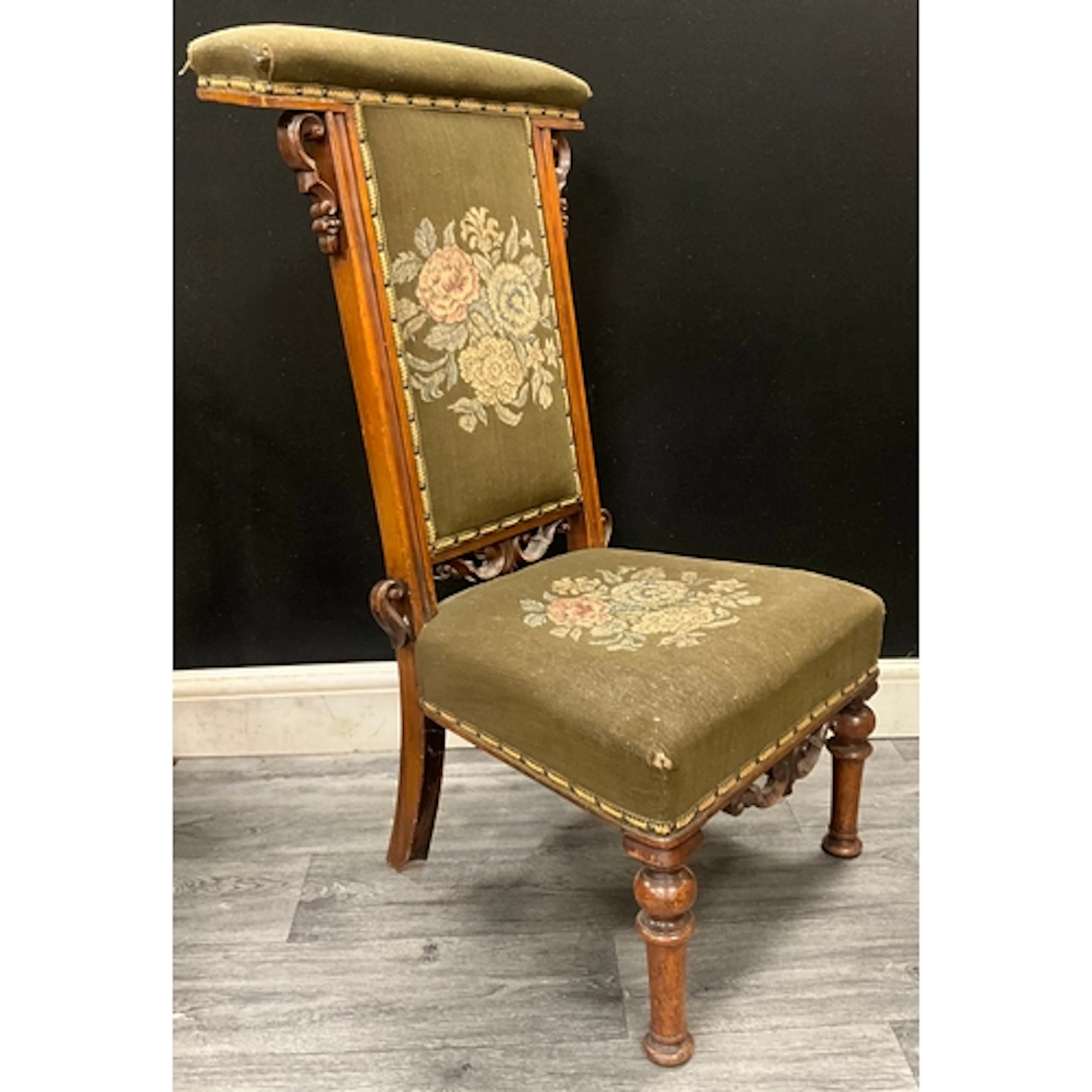 A Victorian walnut Prie-dieu upholstered chair, padded crest...