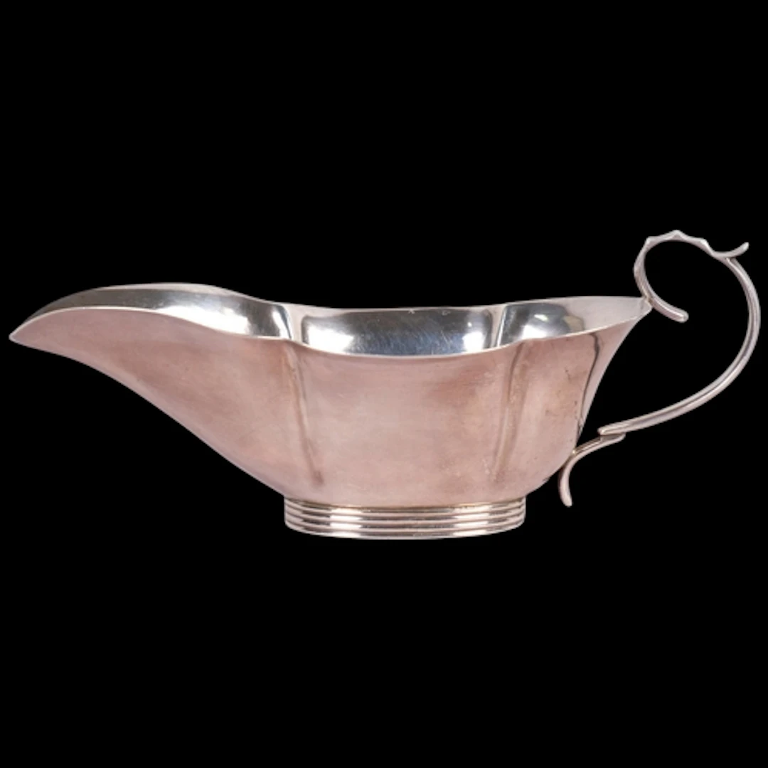 An Edwardian silver sauce boat, William Devenport, Birmingha...