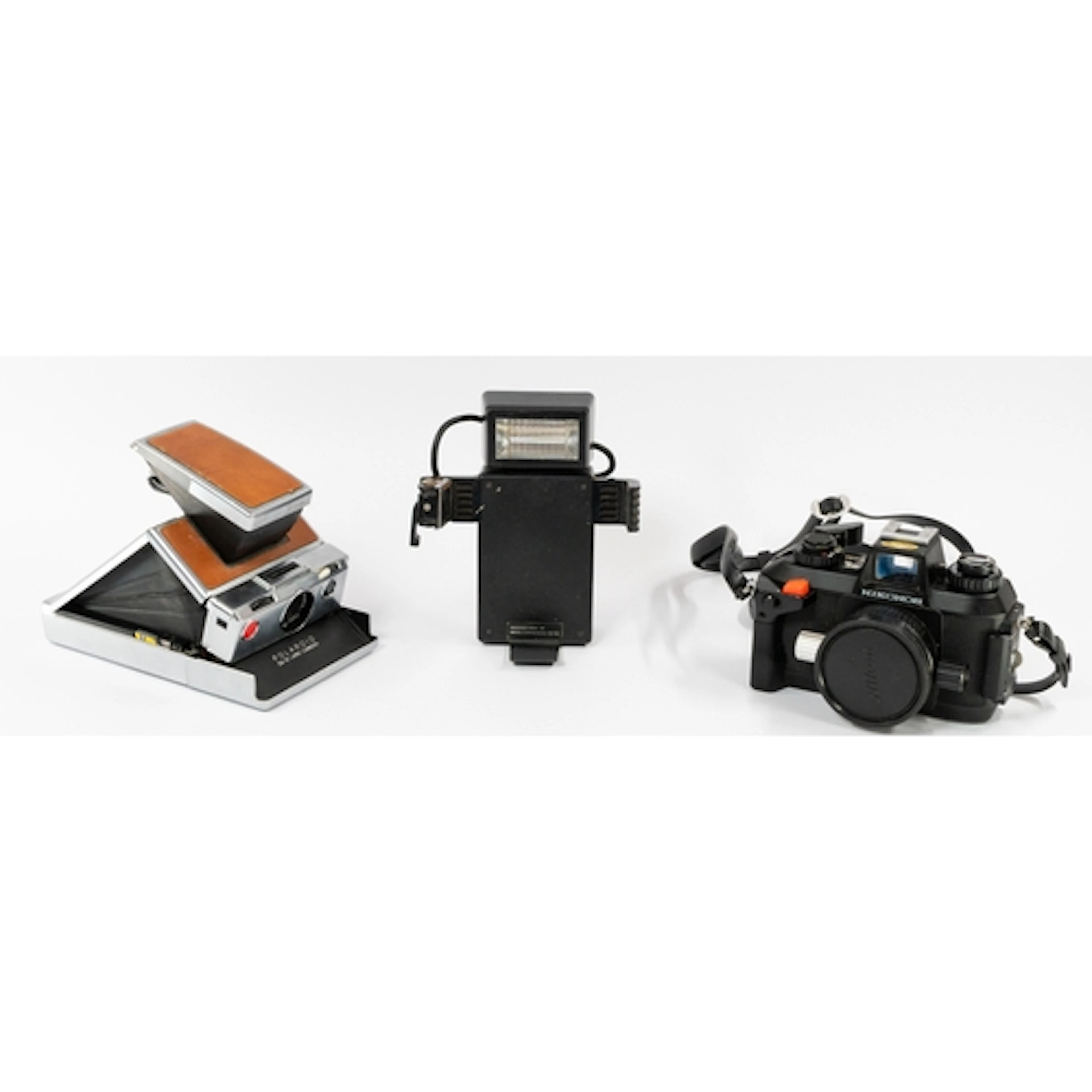 Cameras: Cameras: Polaroid SX-70 instant land camera, tan l...