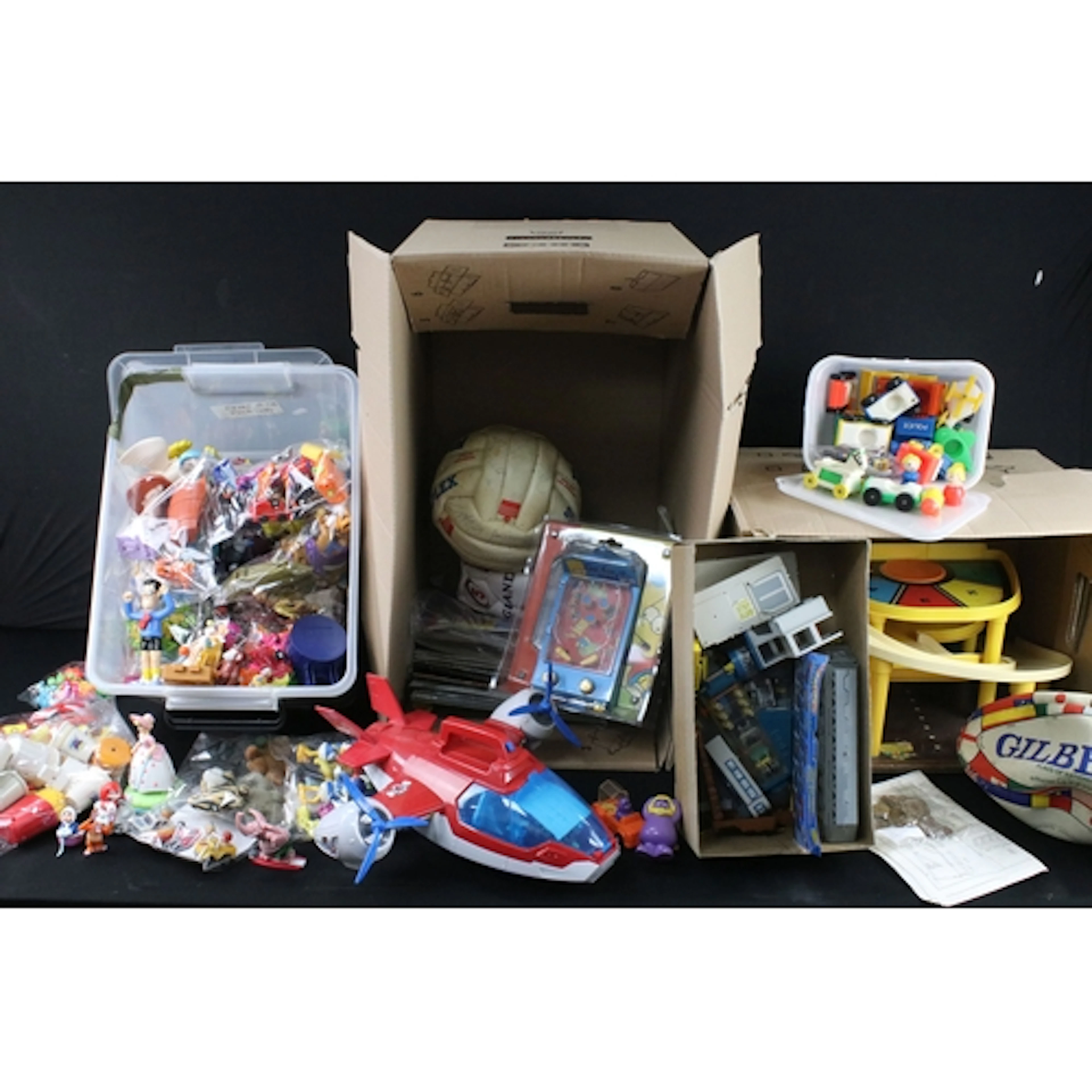 Group of toys and collectables to include Micro Machines, co...