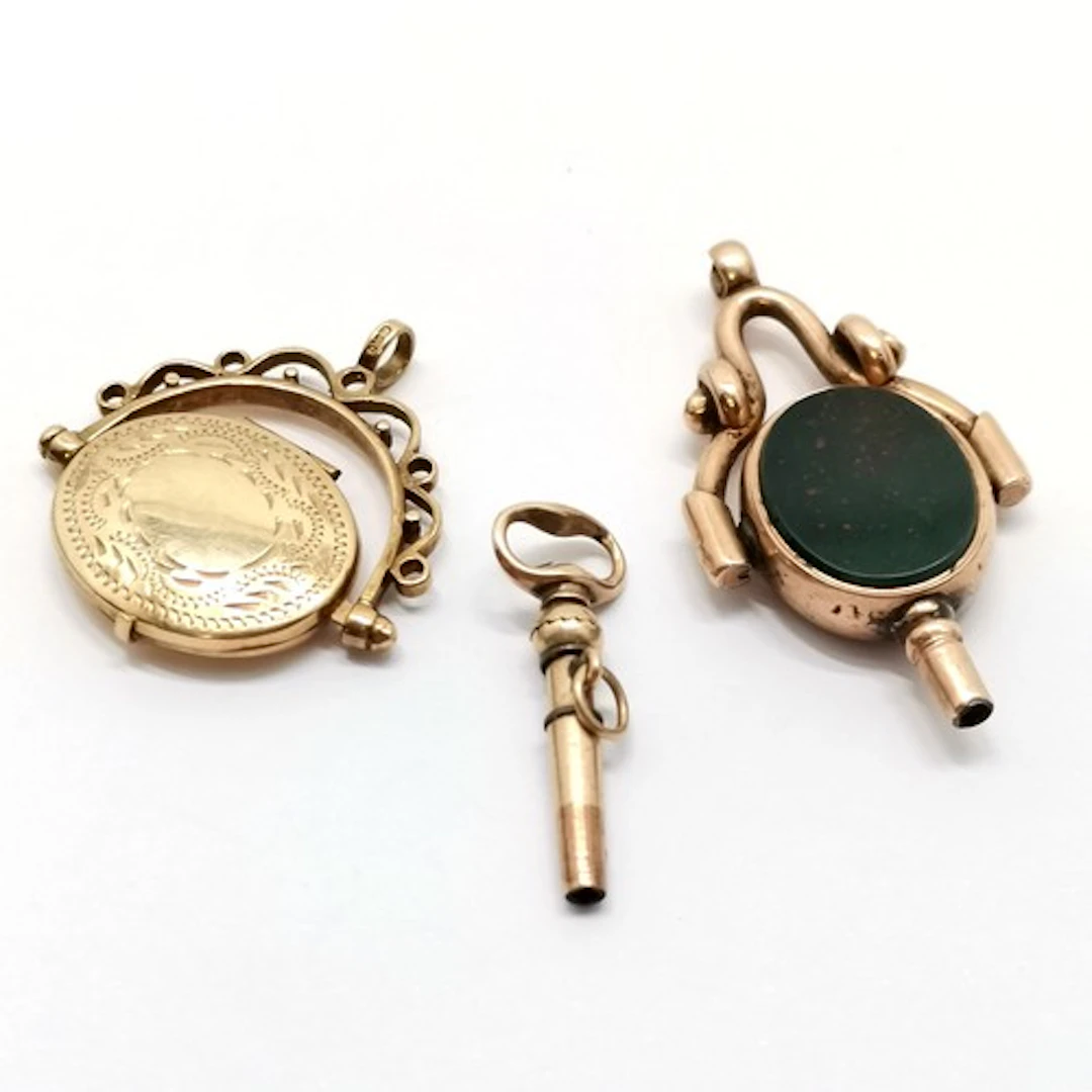 2 x antique gold watch key pendants (unmarked smallest ratch...