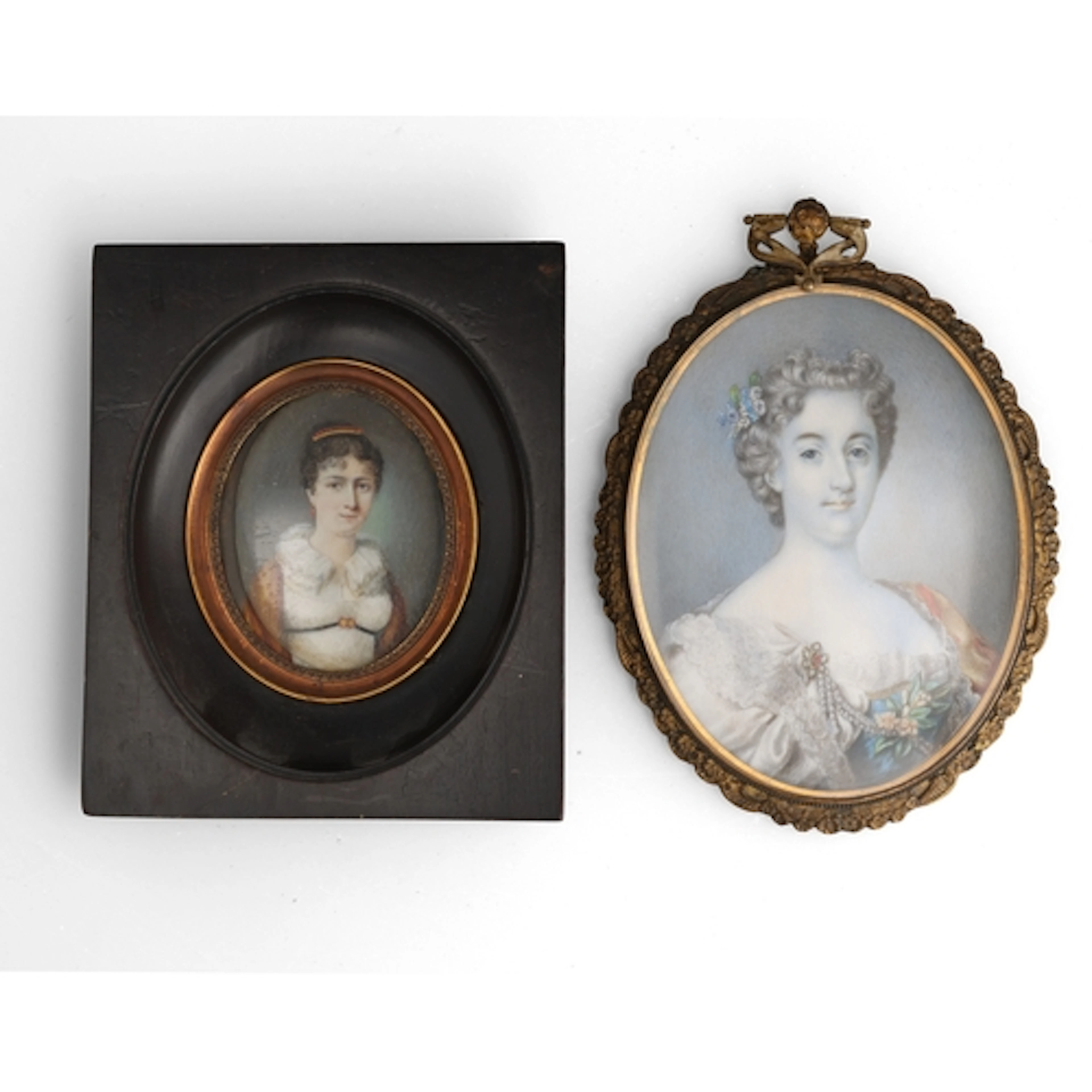 19TH CENTURY SCHOOL: A PORTRAIT MINIATURE OF MARIE ANTOINETT...