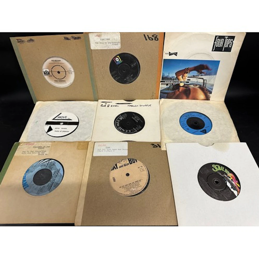 Over forty 7" vinyl singles, Northern Soul, Tamla Motown, Fu...