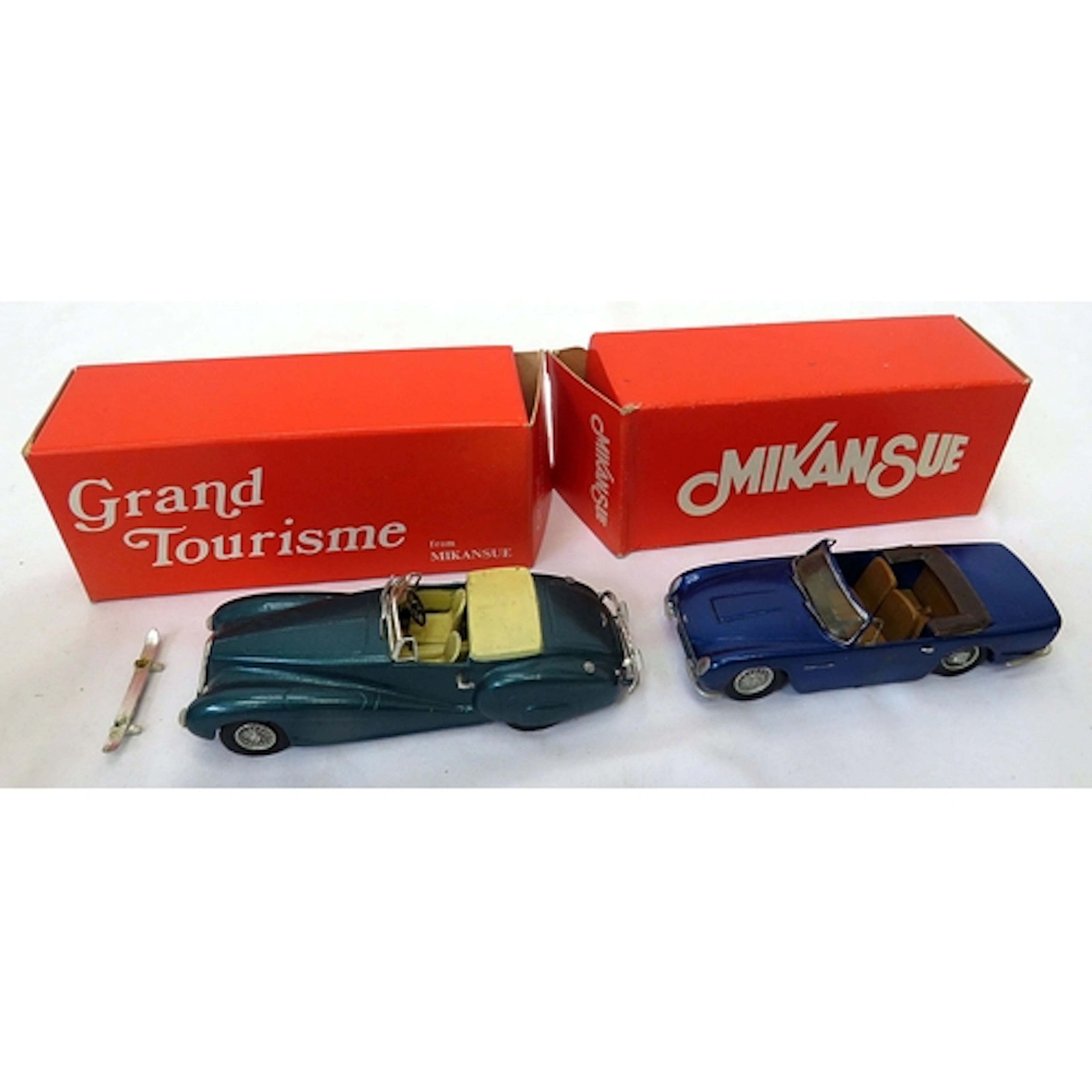 Mikansue Model Vehicles: Grand Tourisme Aston Martin DB1 & A...