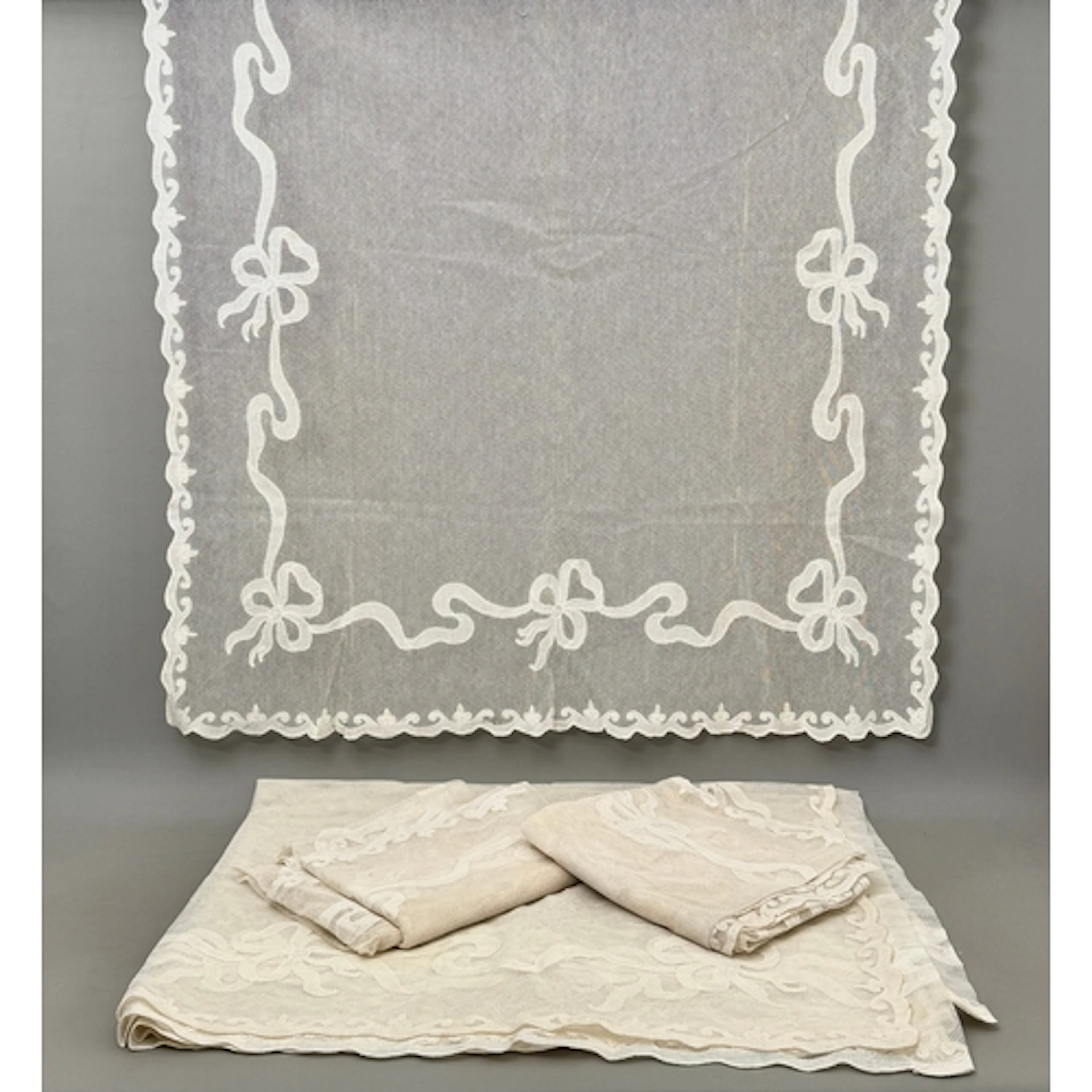 Four charming, matching, ivory vintage net curtain panels wi...