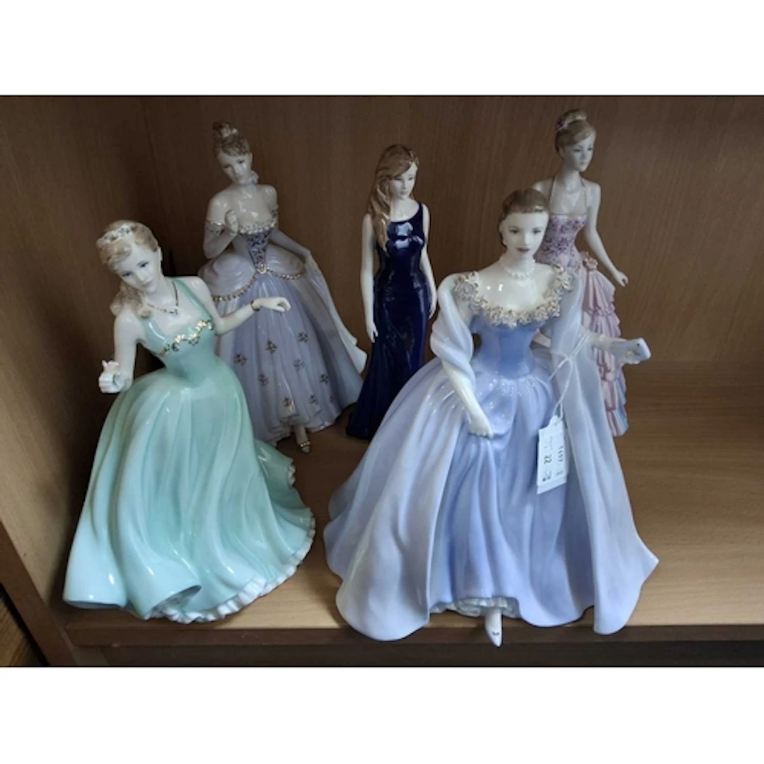 FIVE LIMITED EDITION/FIGURE OF YEAR COALPORT FIGURES, compri...