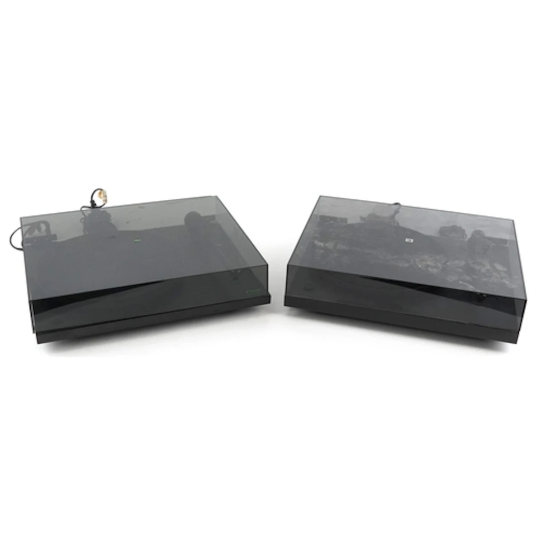 Rega turntable, serial number 221356 together with a Rega Pl...