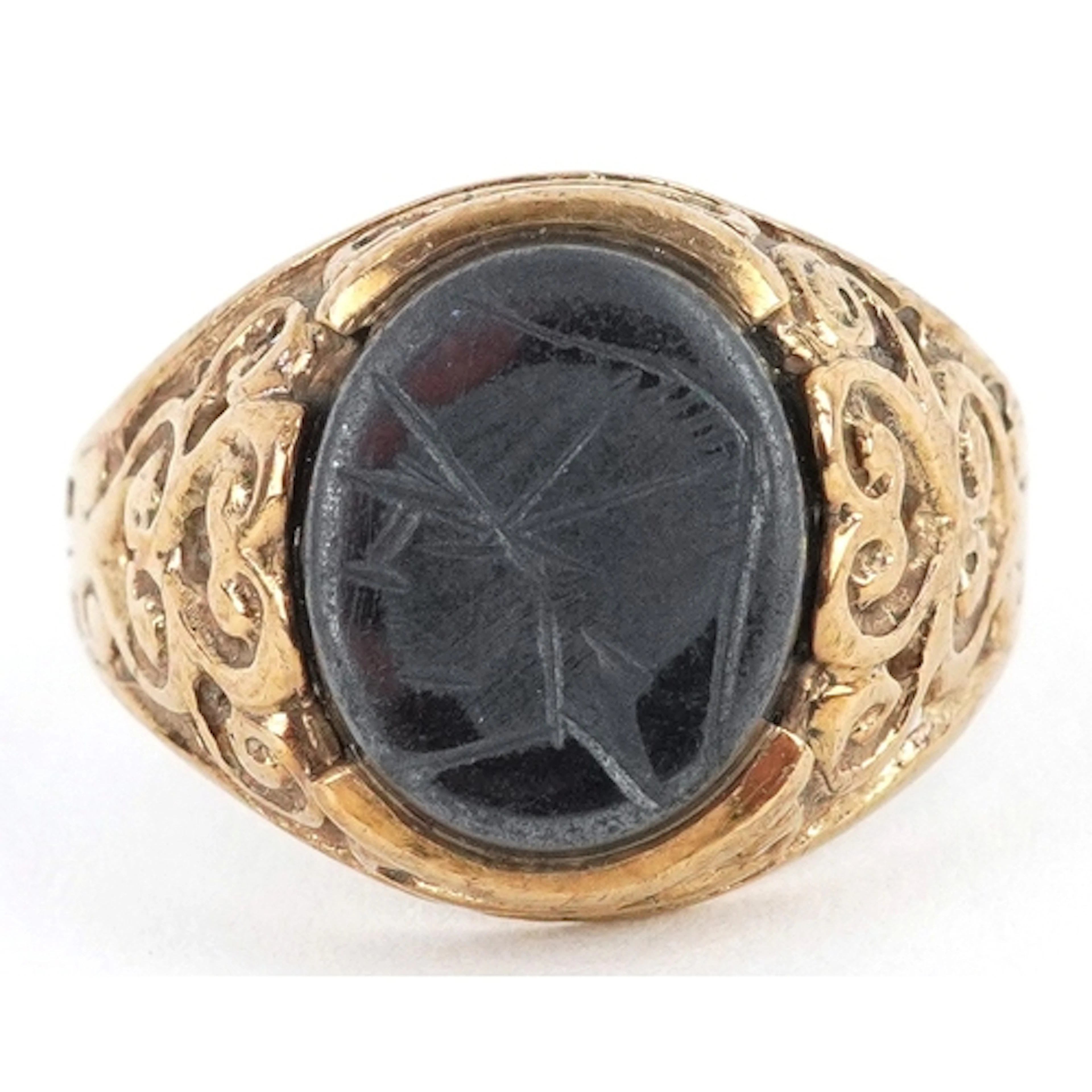Broken 9ct gold hematite cameo ring carved with a Roman glad...