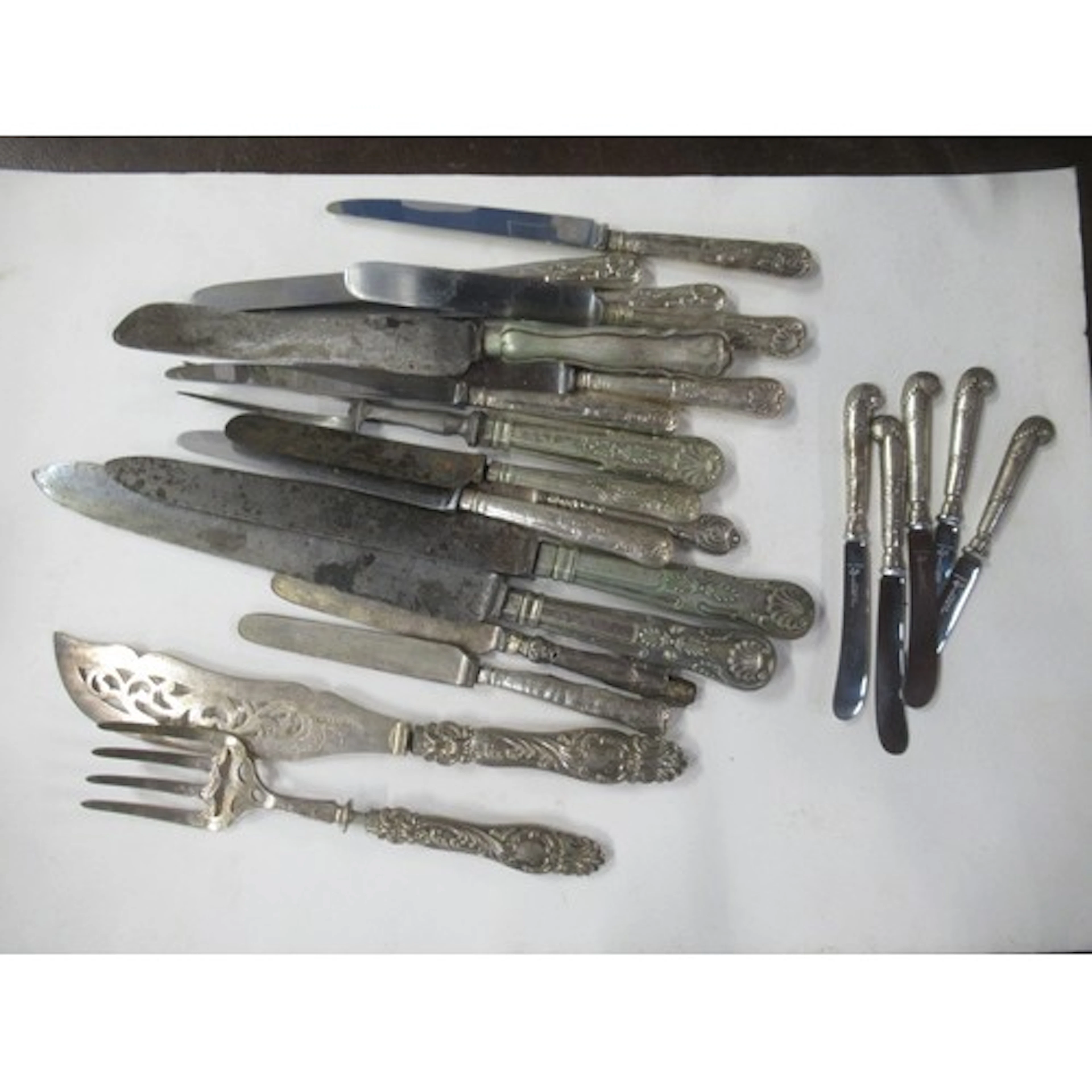 A collection of knives