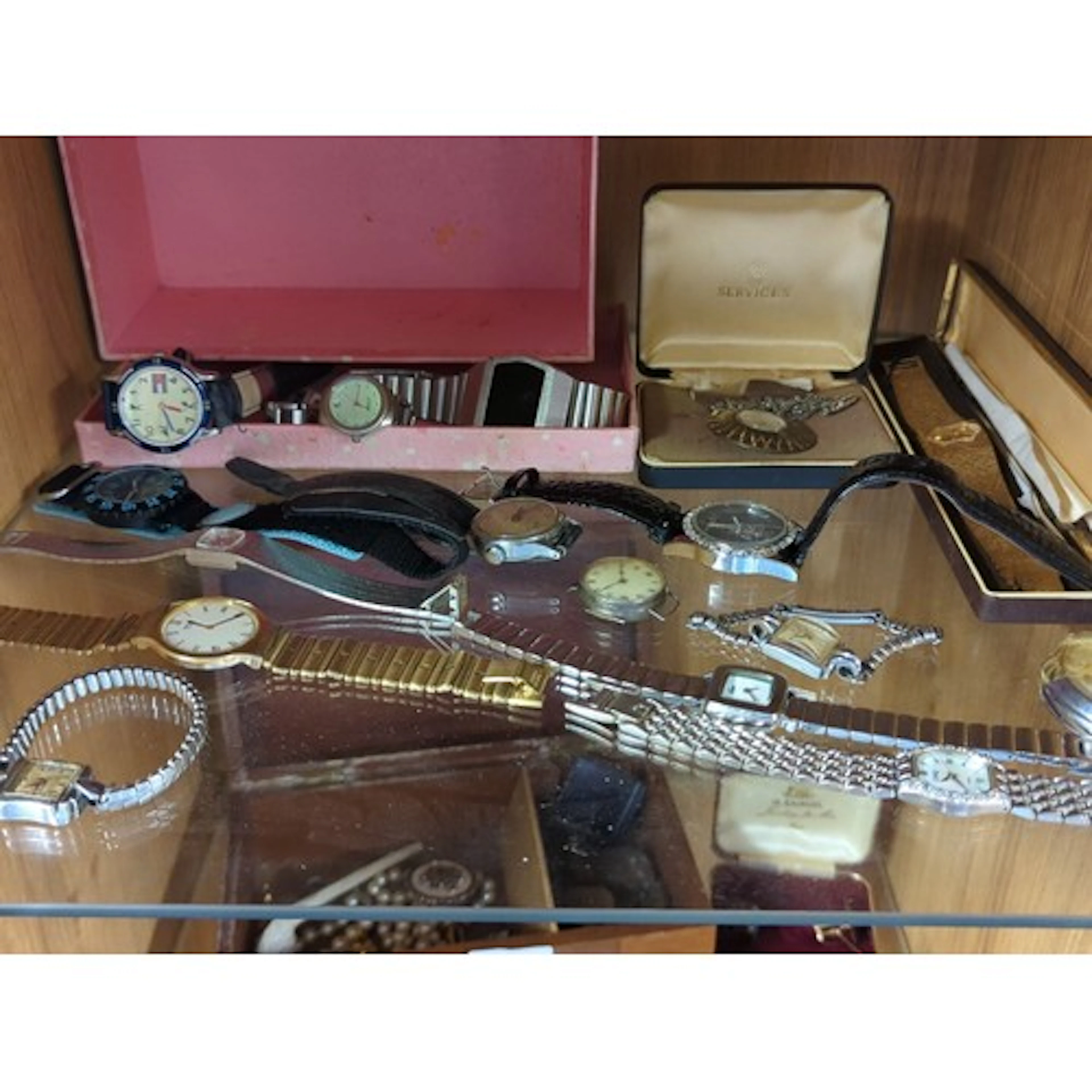 A quantity of wristwatches, including stainless steel and gi...