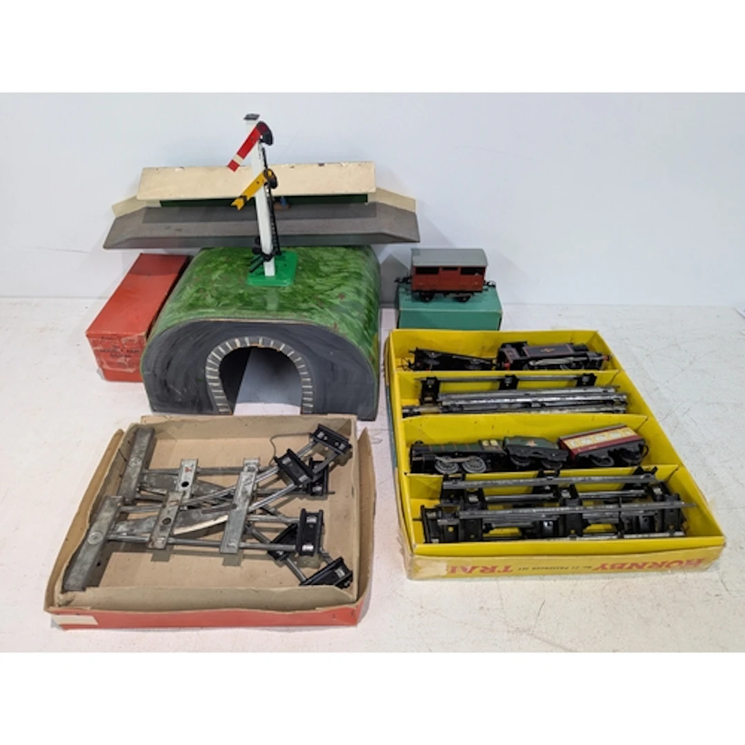 A Hornby 0 gauge train set to include a No 12 passenger trai...