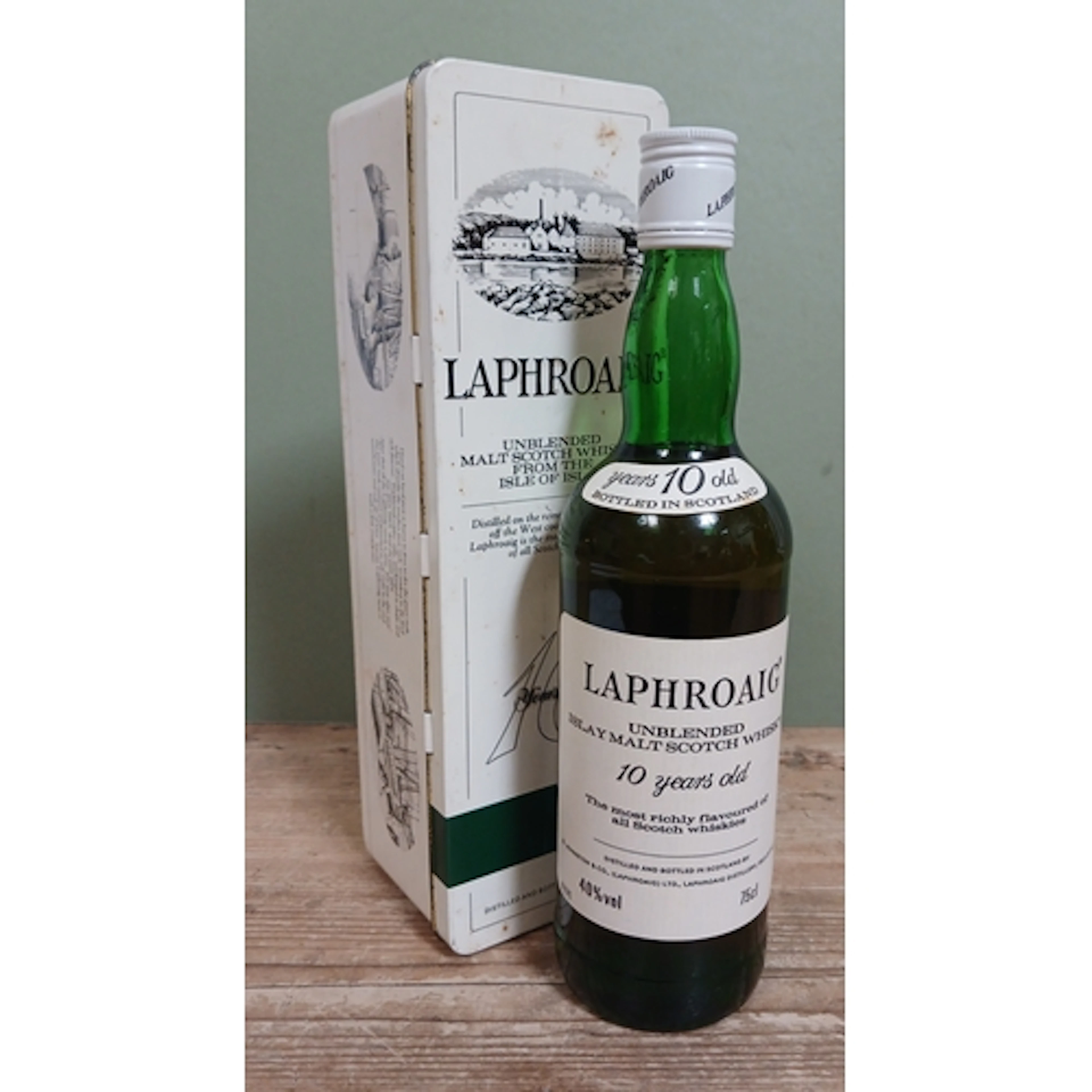 Laphroaig 10 years unblended 40% 75cl with presentation tin,...