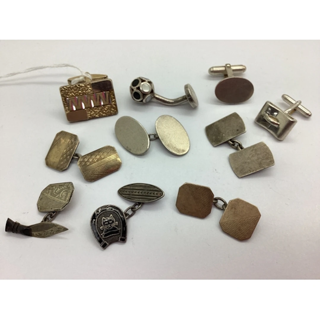 A Collection of Assorted Vintage and Later Odd Cufflinks, in...