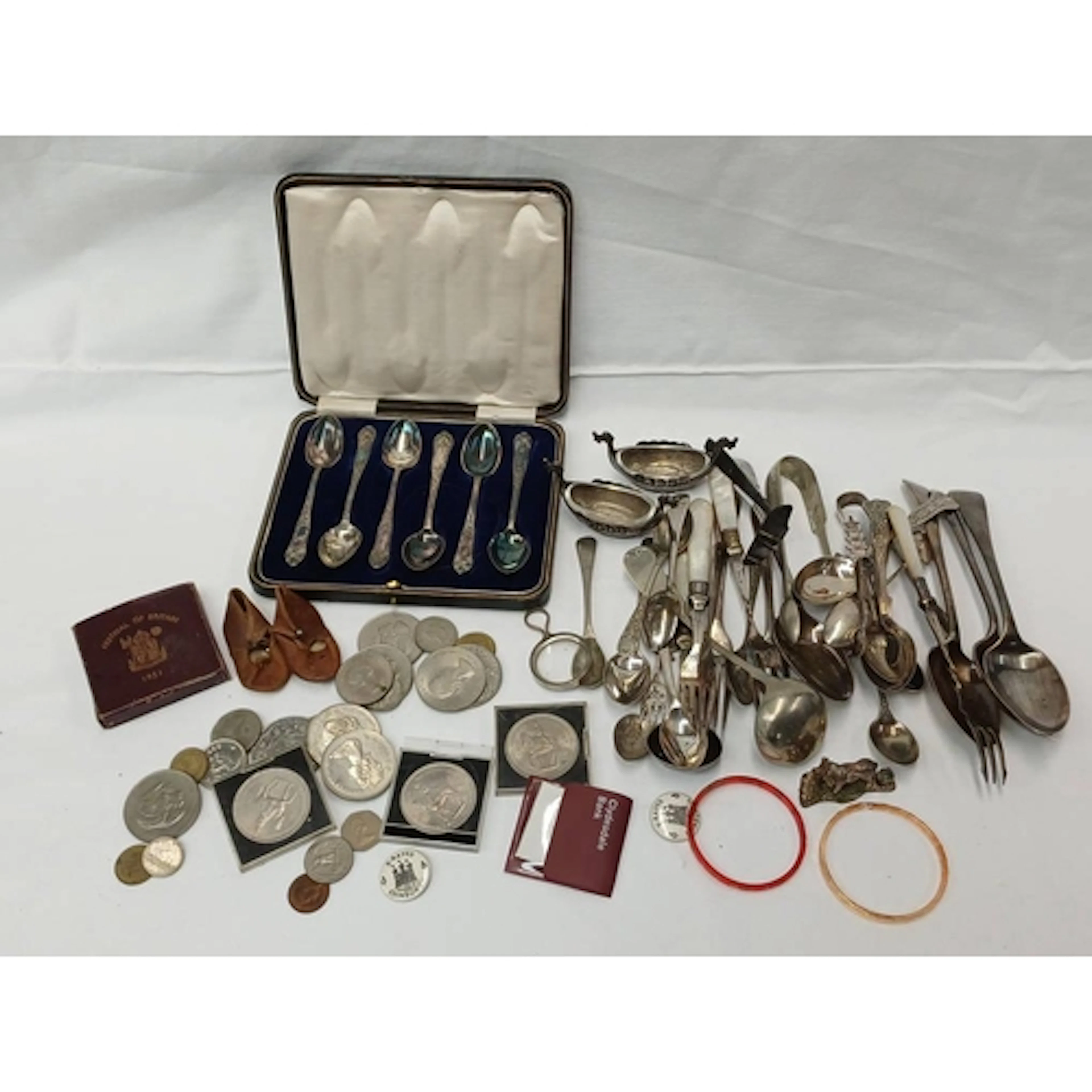 SELECTION OF SILVER PLATED CUTLERY ETC & SELECTION OF BRITIS...