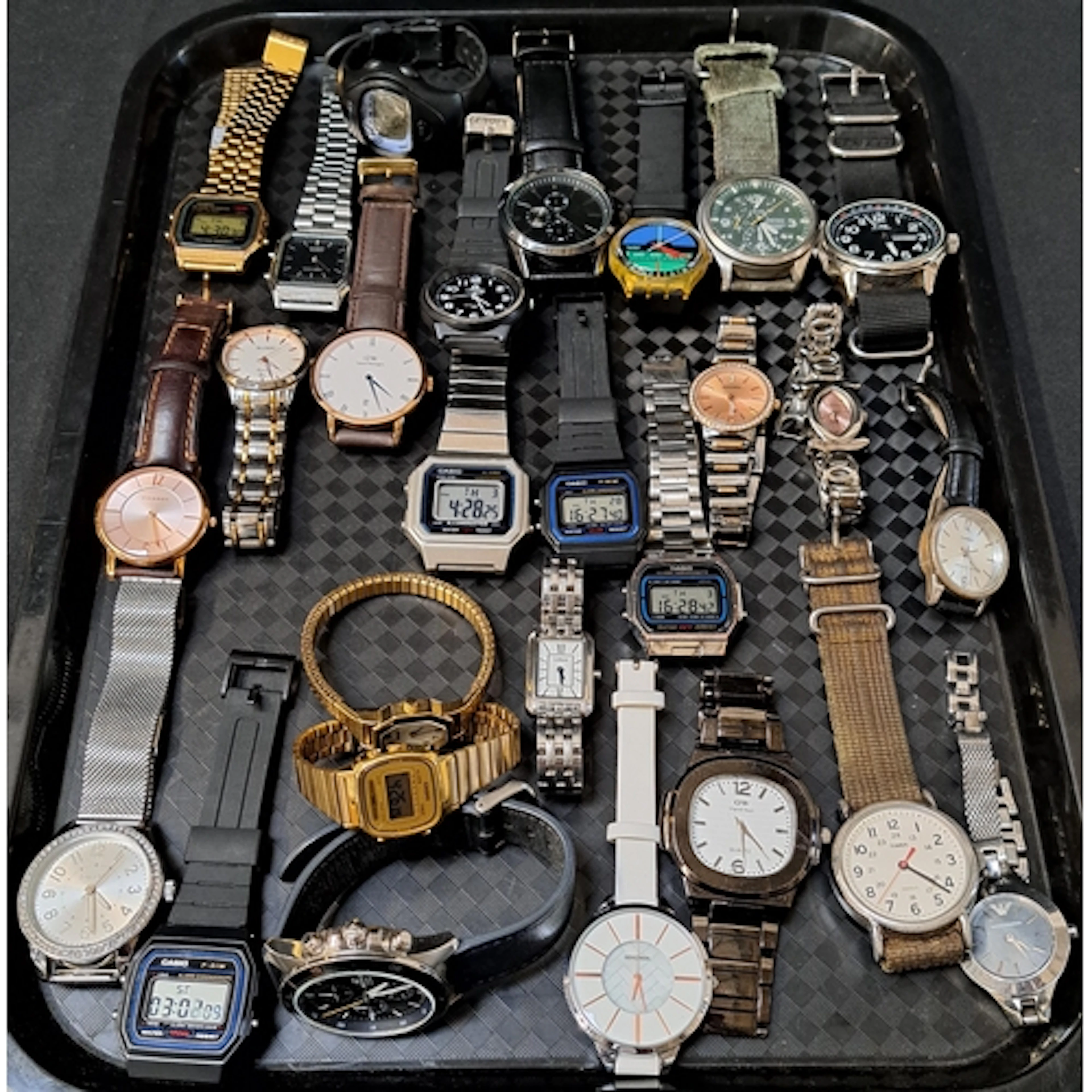 SELECTION OF LADIES AND GENTLEMEN'S WRISTWATCHES including C...