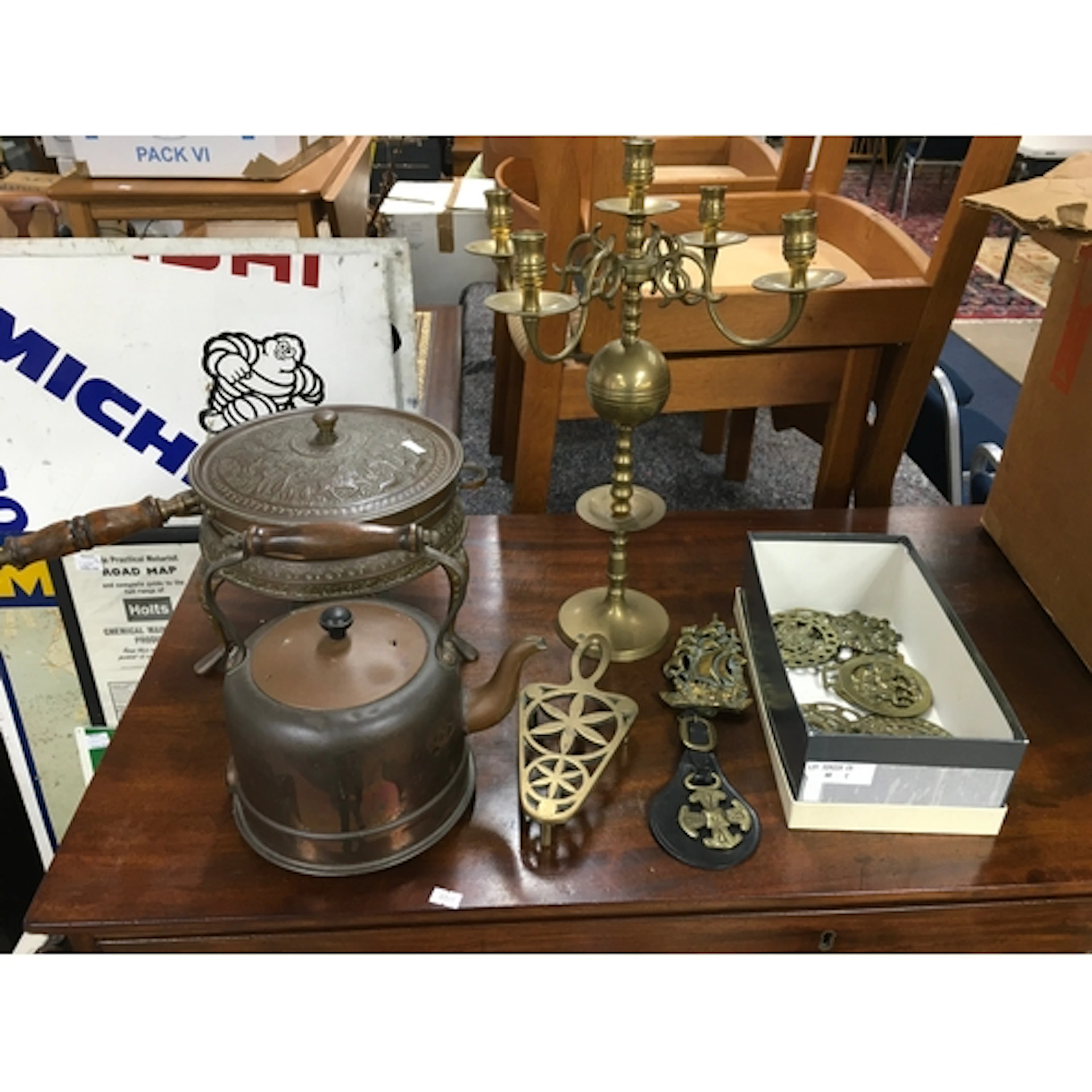 A collection of assorted brassware etc.