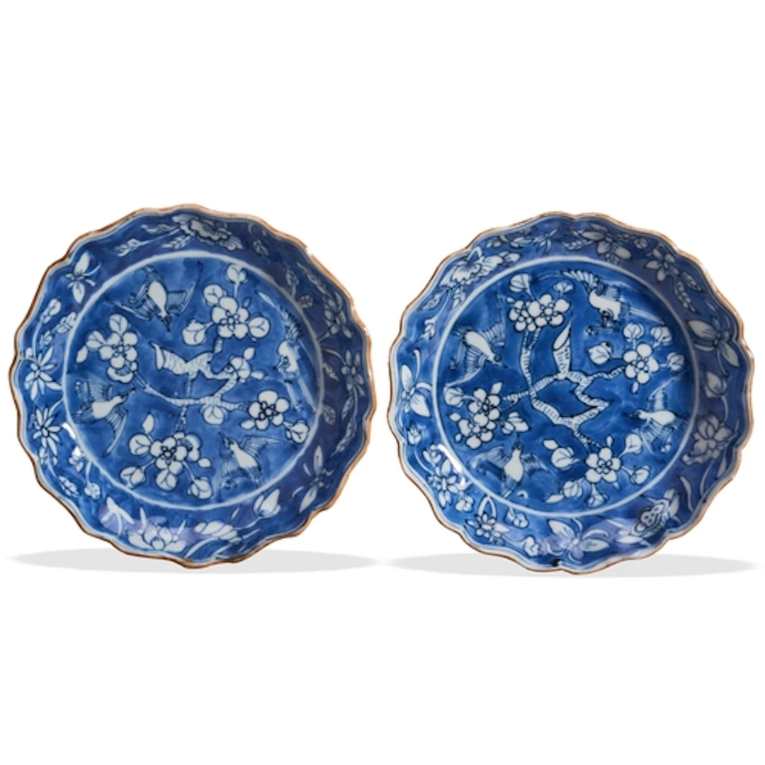 A RARE PAIR OF CHINESE PORCELAIN BLUE GROUND REVERSE-DECORAT...