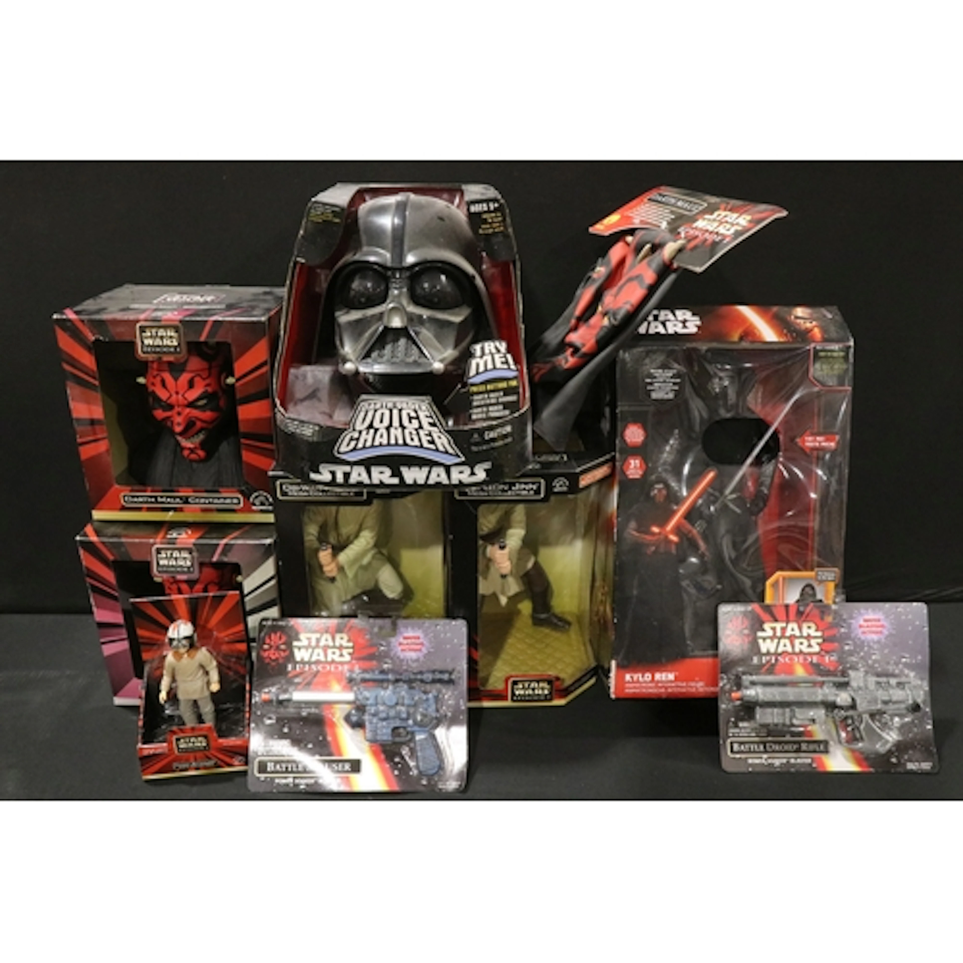 Star Wars - 10 Boxed and carded Star Wars toys and collectab...