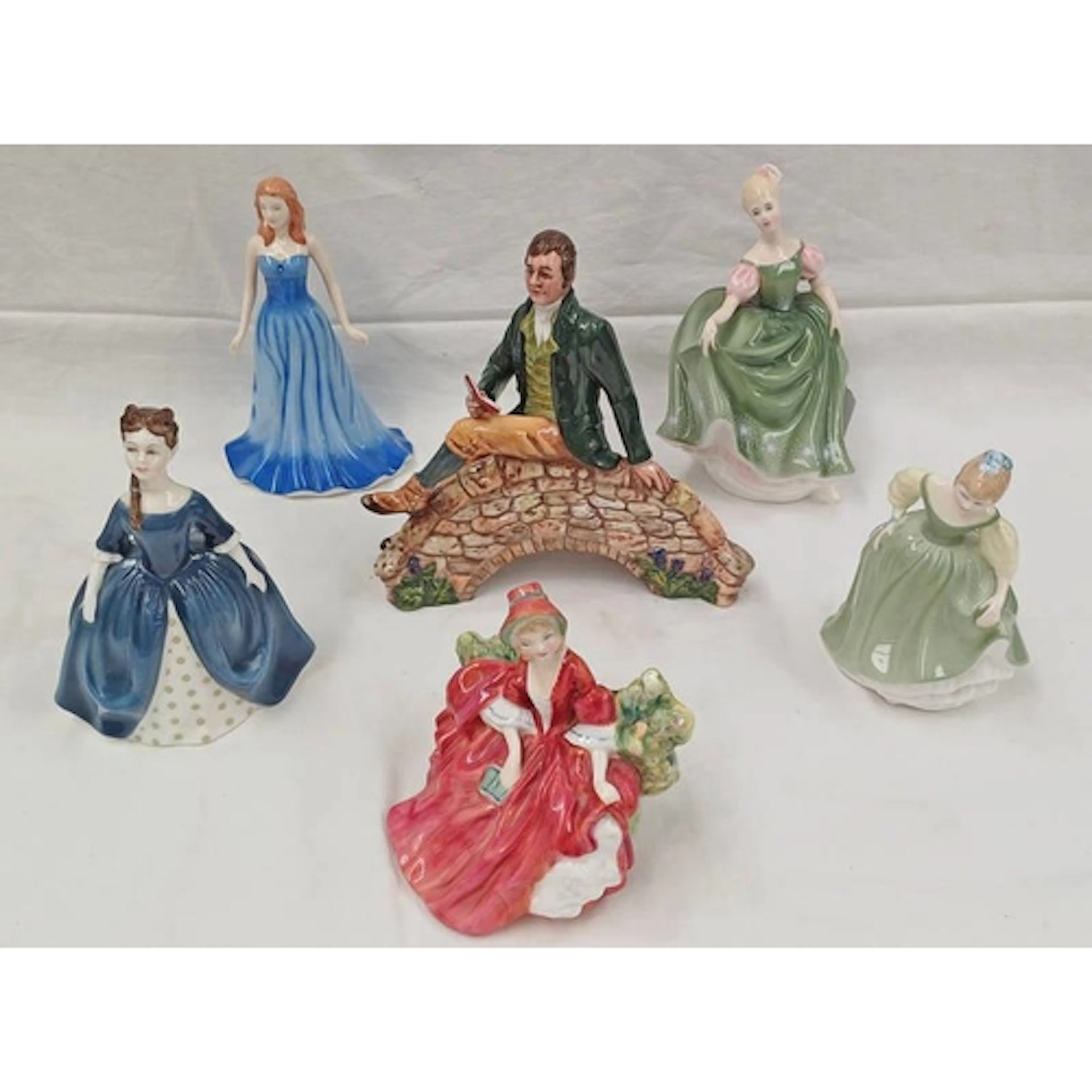 6 ROYAL DOULTON PORCELAIN FIGURES INCLUDING HN3641 - ROBERT ...
