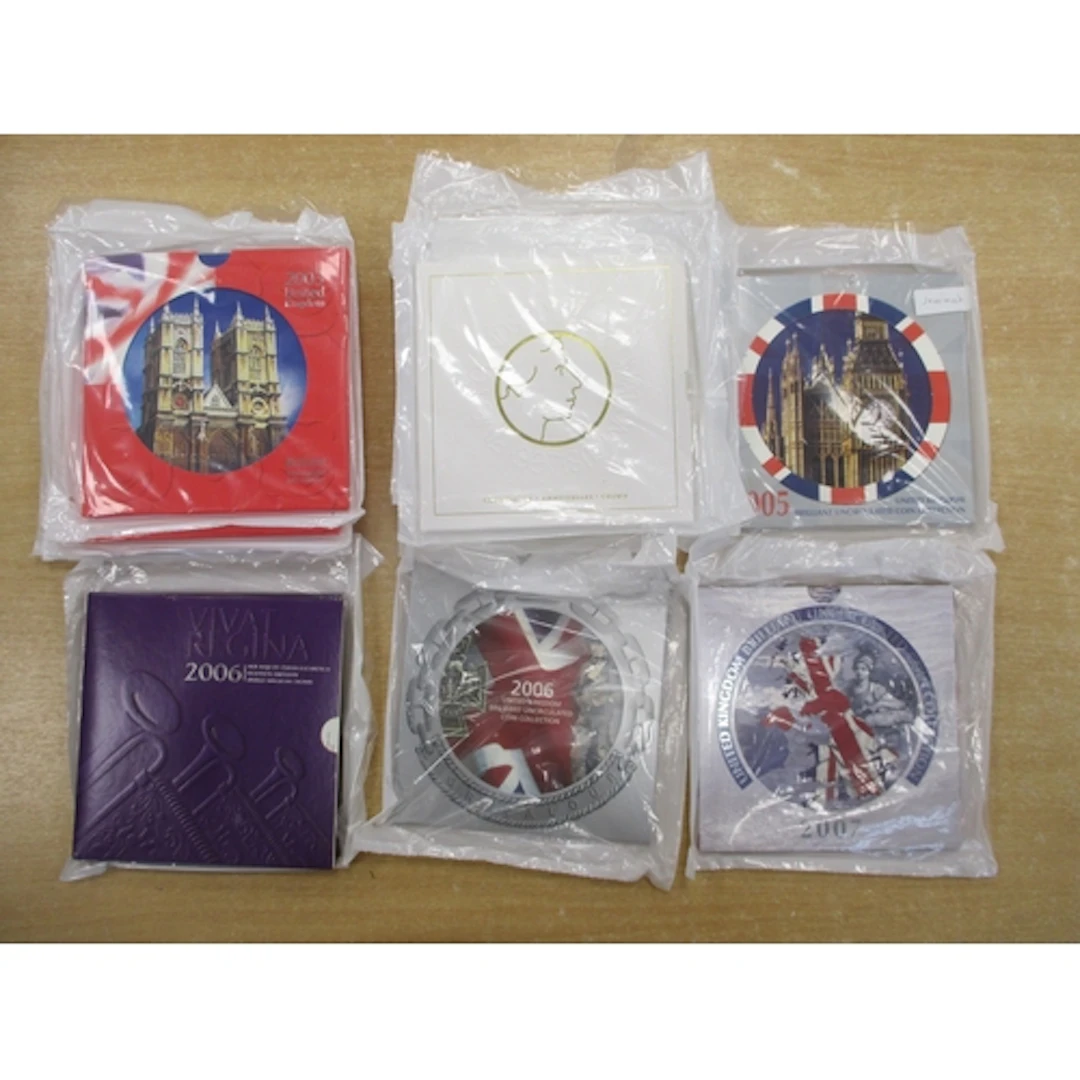 Large accumulation of generally uncirculated CuNi commemorat...