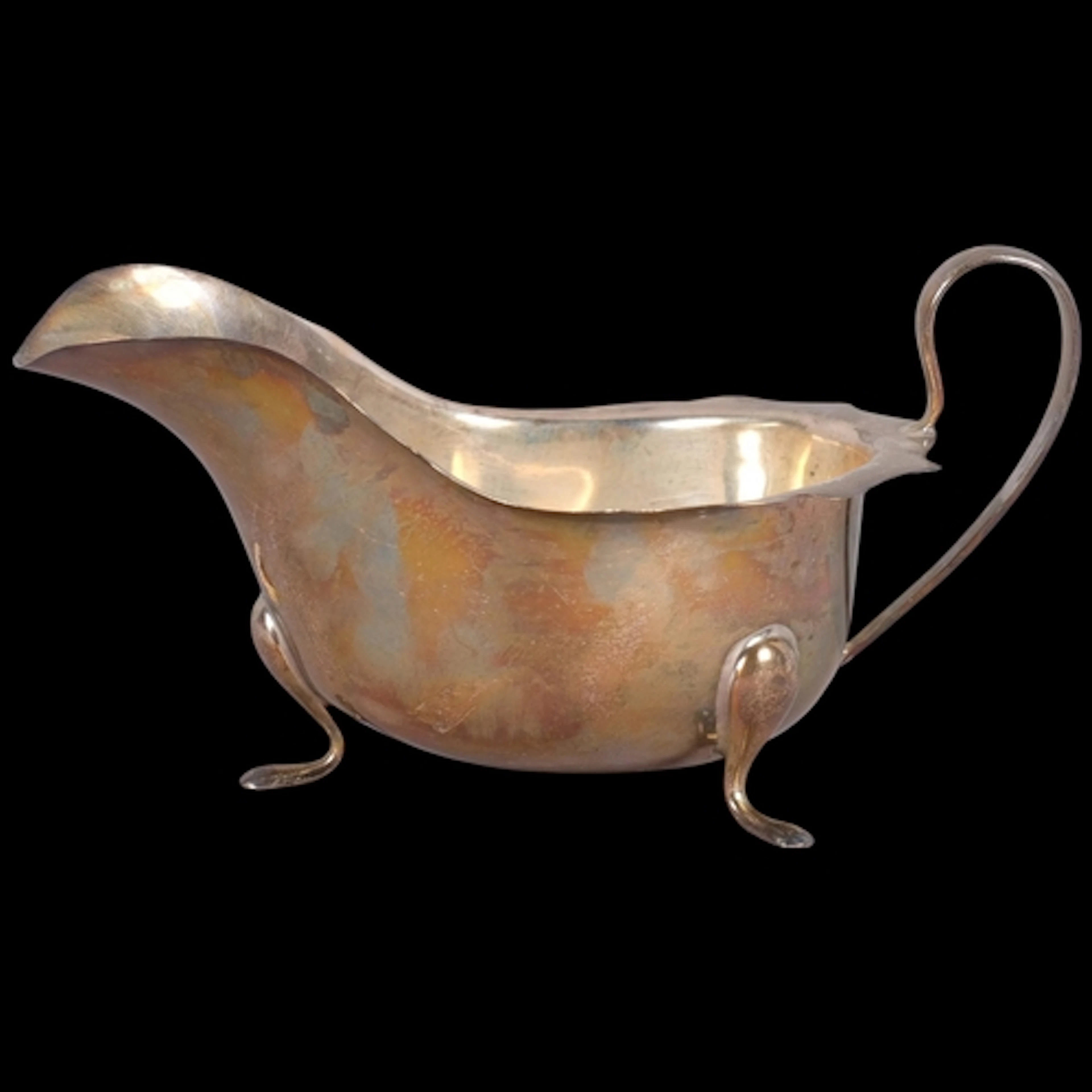 A George V silver sauce boat, Viners Ltd, Sheffield 1932, pl...