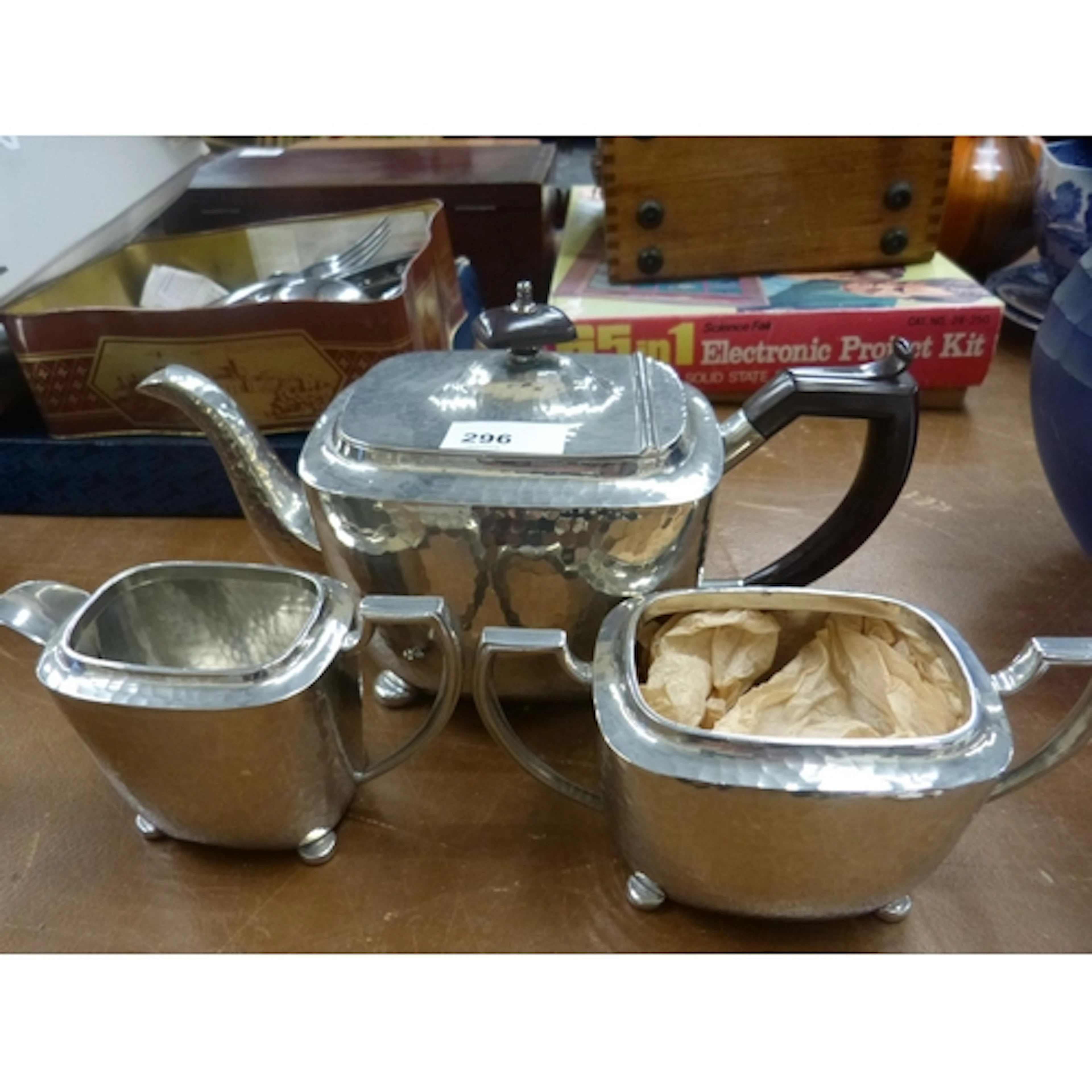 My Lady, English pewter tea set.