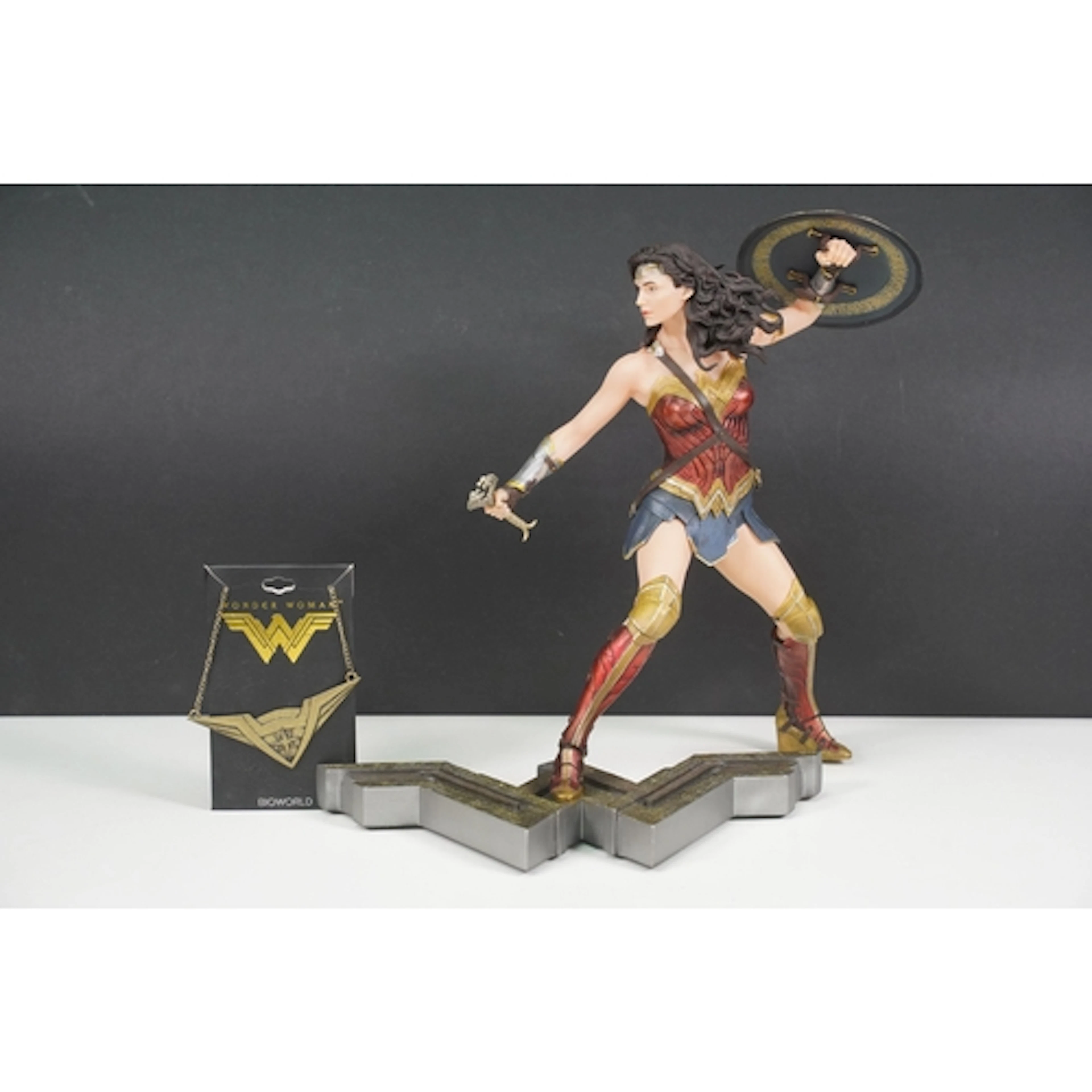 DC Collectibles / DC Comics Wonder Woman Movie statue / figu...