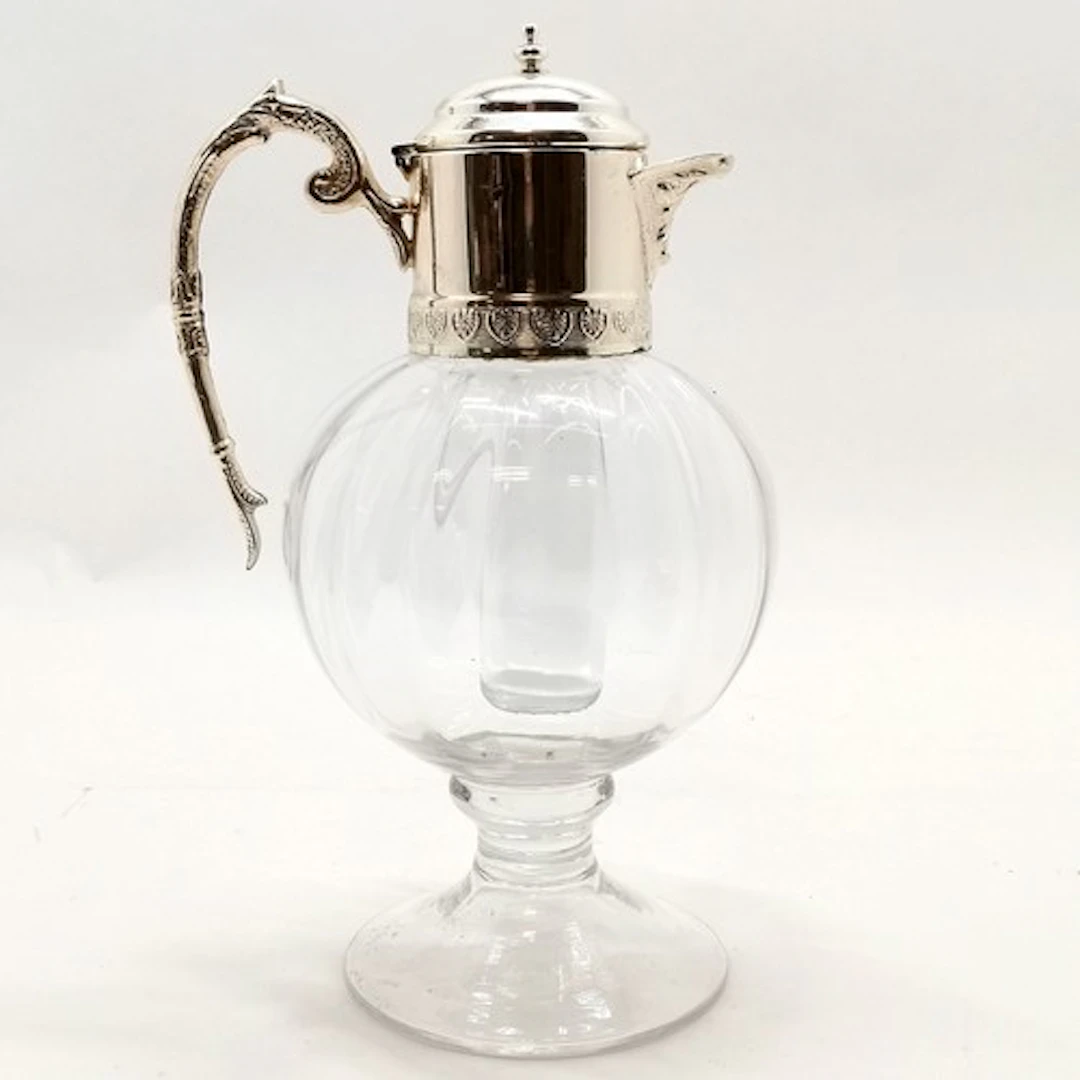 Silver plated mounted lemonade jug with hinged lid & glass l...