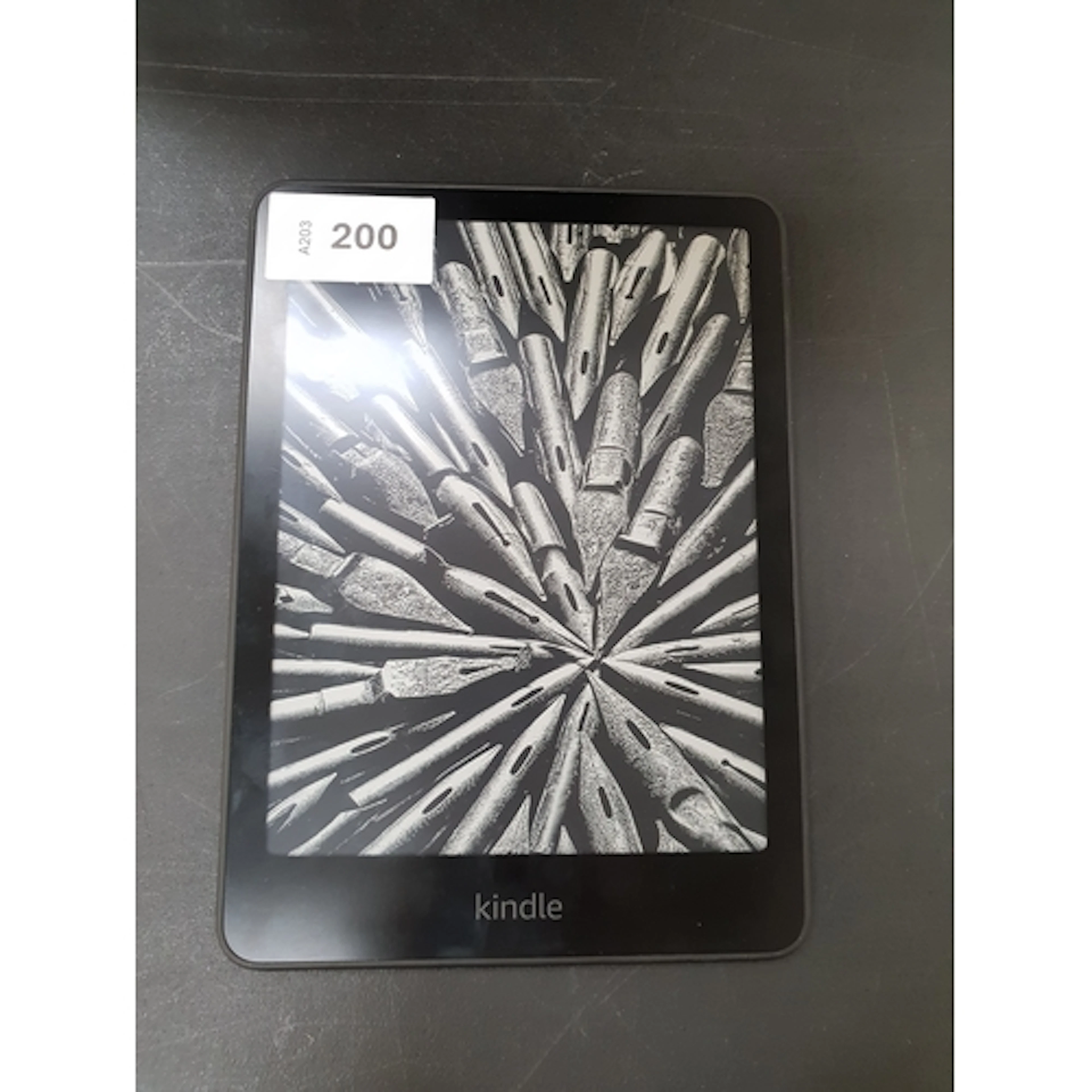 AMAZON KINDLE PAPERWHITE model SA568B, screen scratched Not...