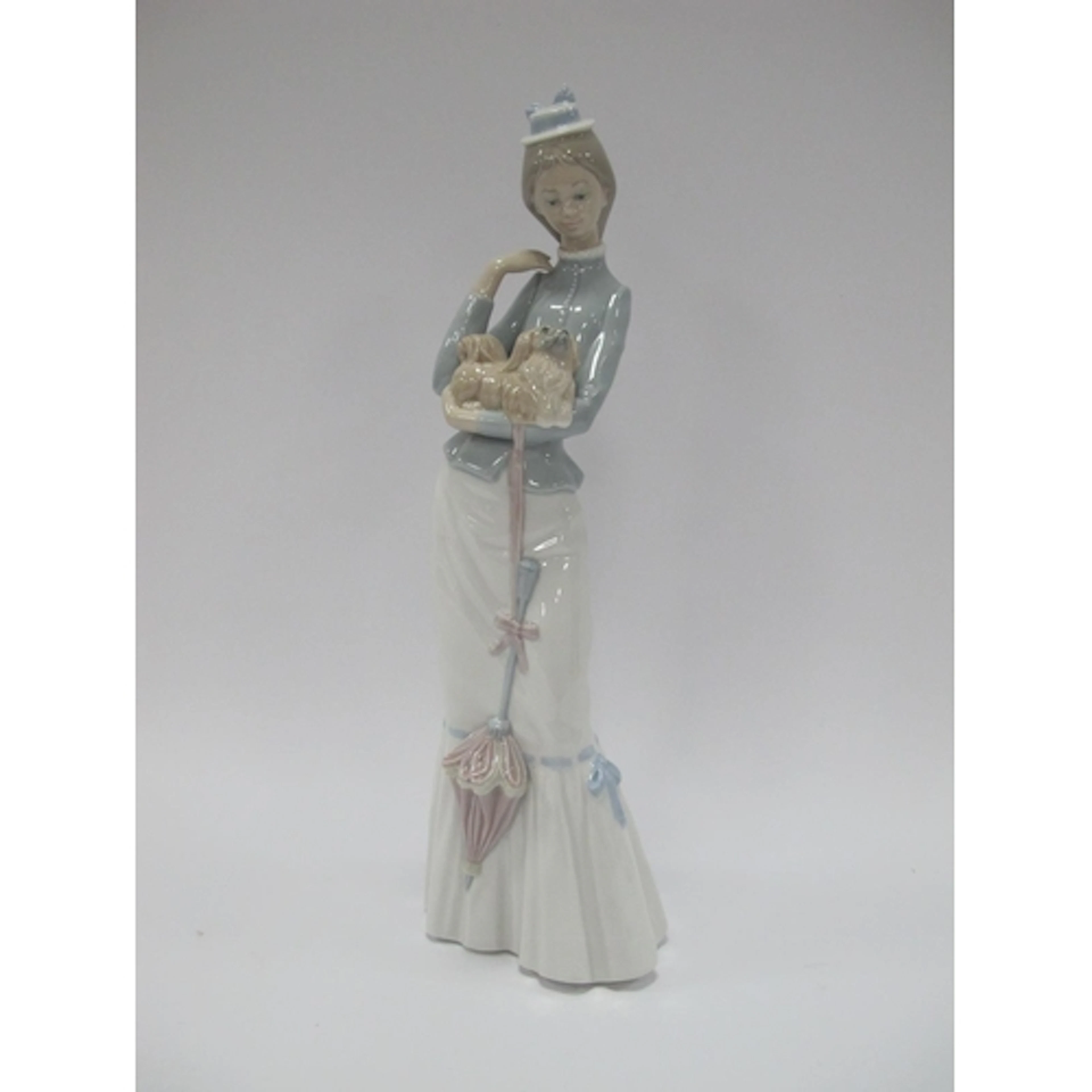 Lladro Figurine 'Walk with The Dog', 36cm high.