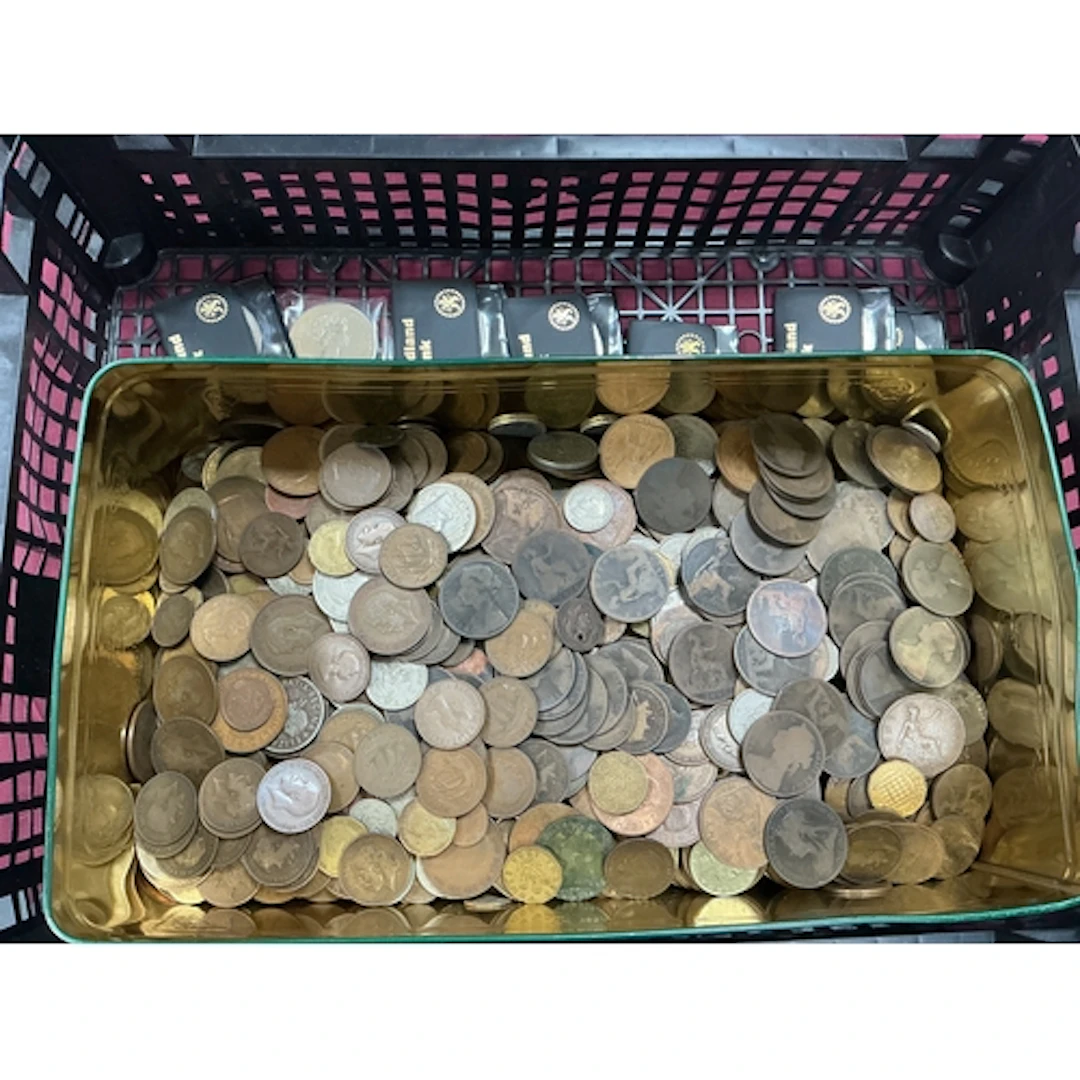 Large Collection Of GB And World Coinage, includes commemora...